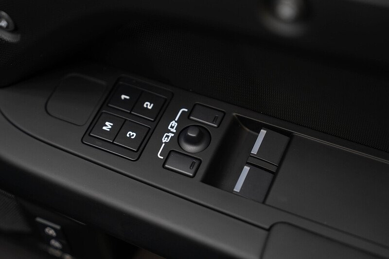 Used Land Rover Defender 90 for sale - 78182170: Photo 22