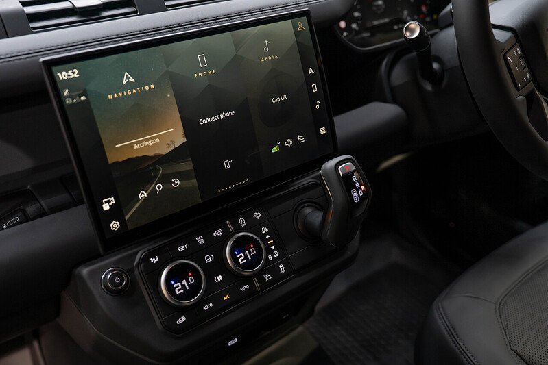 Used Land Rover Defender 90 for sale - 78182170: Photo 24