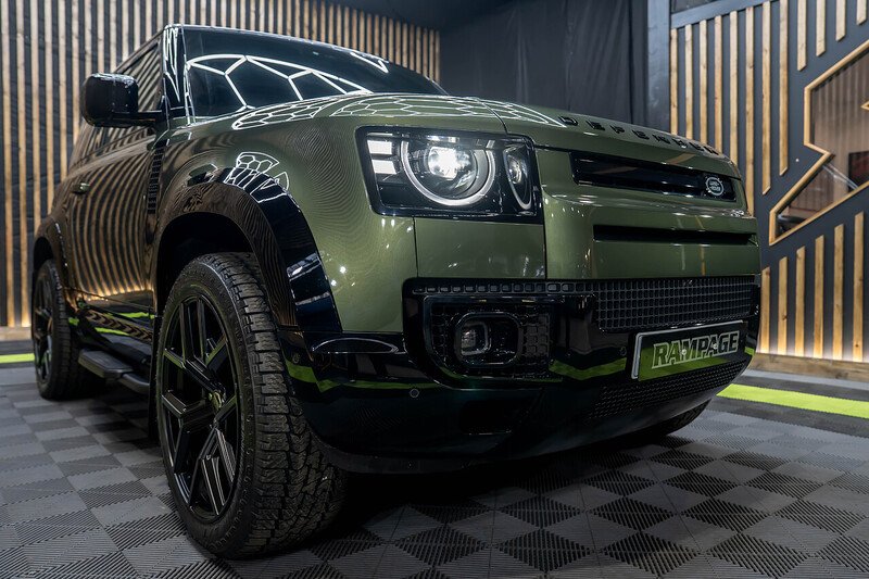 Used Land Rover Defender 90 for sale - 78182170: Photo 5