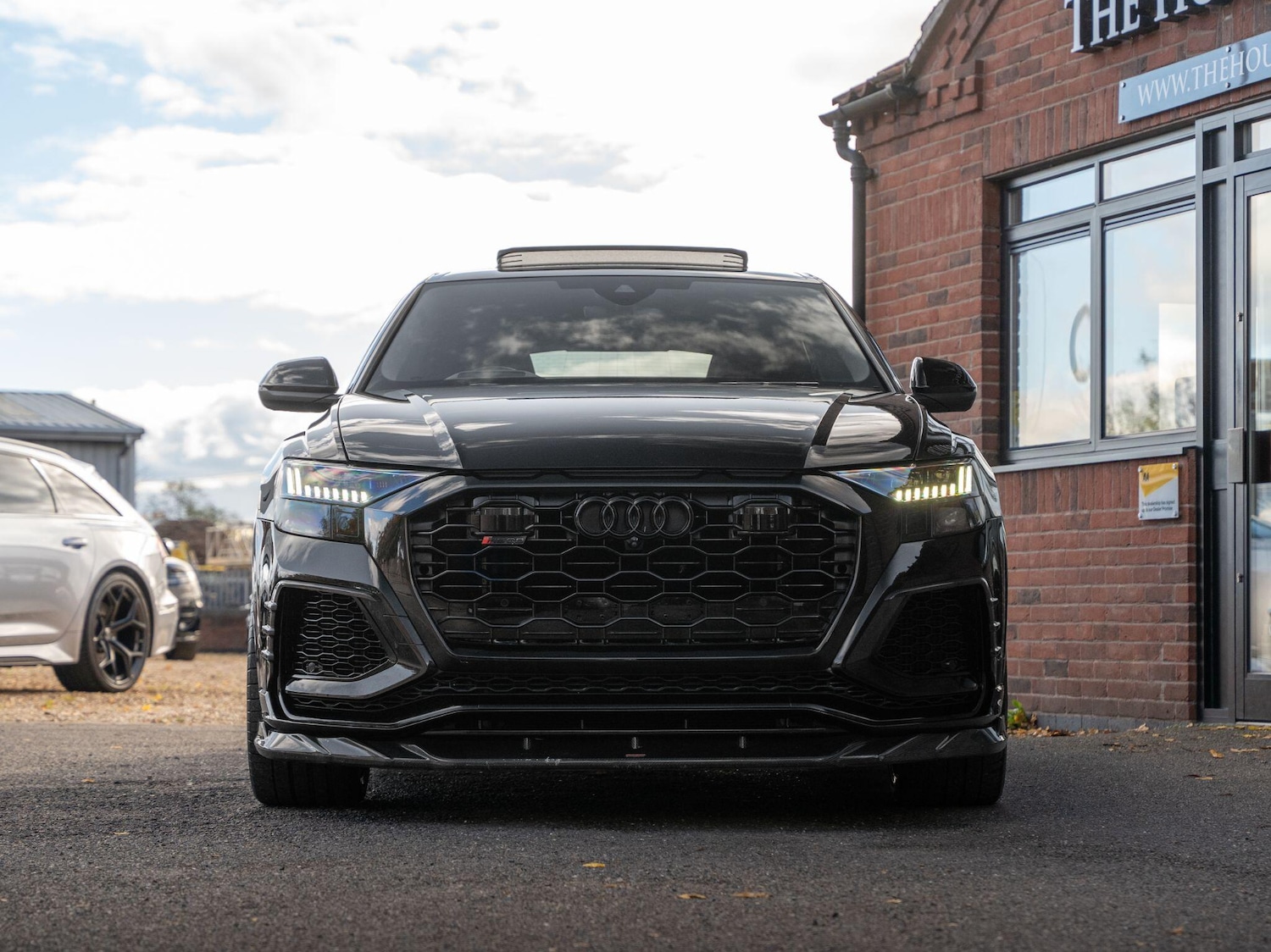 Used Audi RS Q8 for sale - 76527802: Photo 2