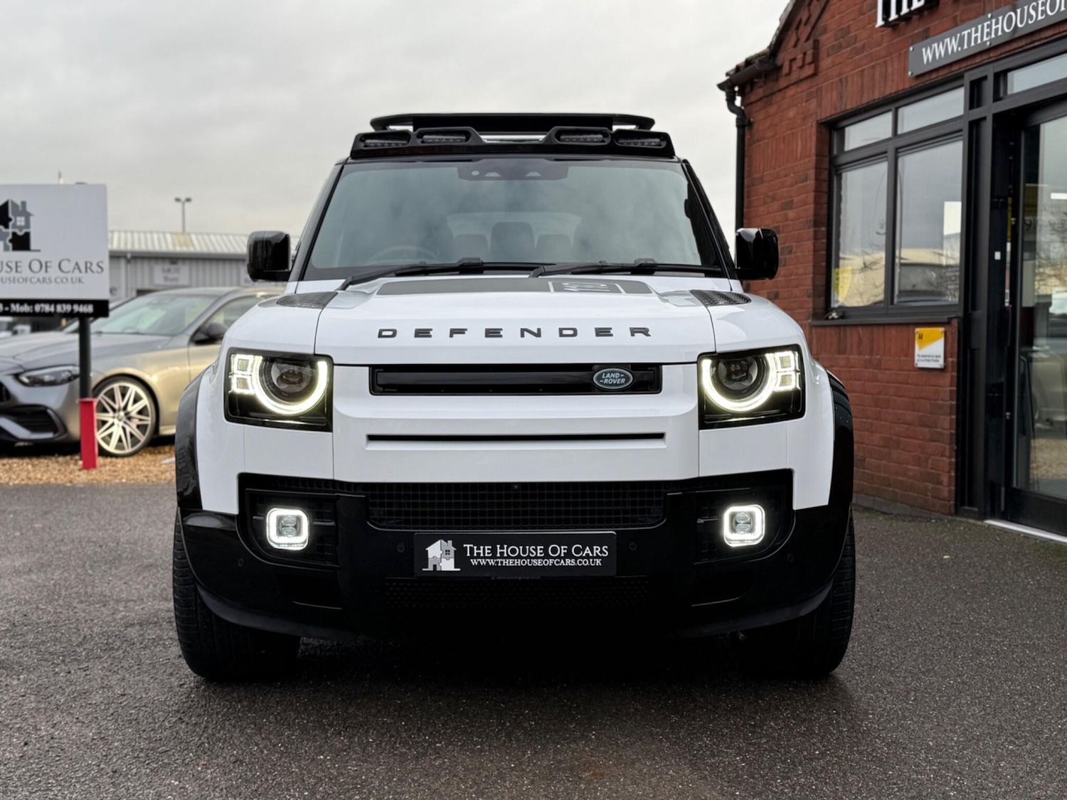 Used Land Rover Defender 110 2025 for sale - 77131394: Photo 12