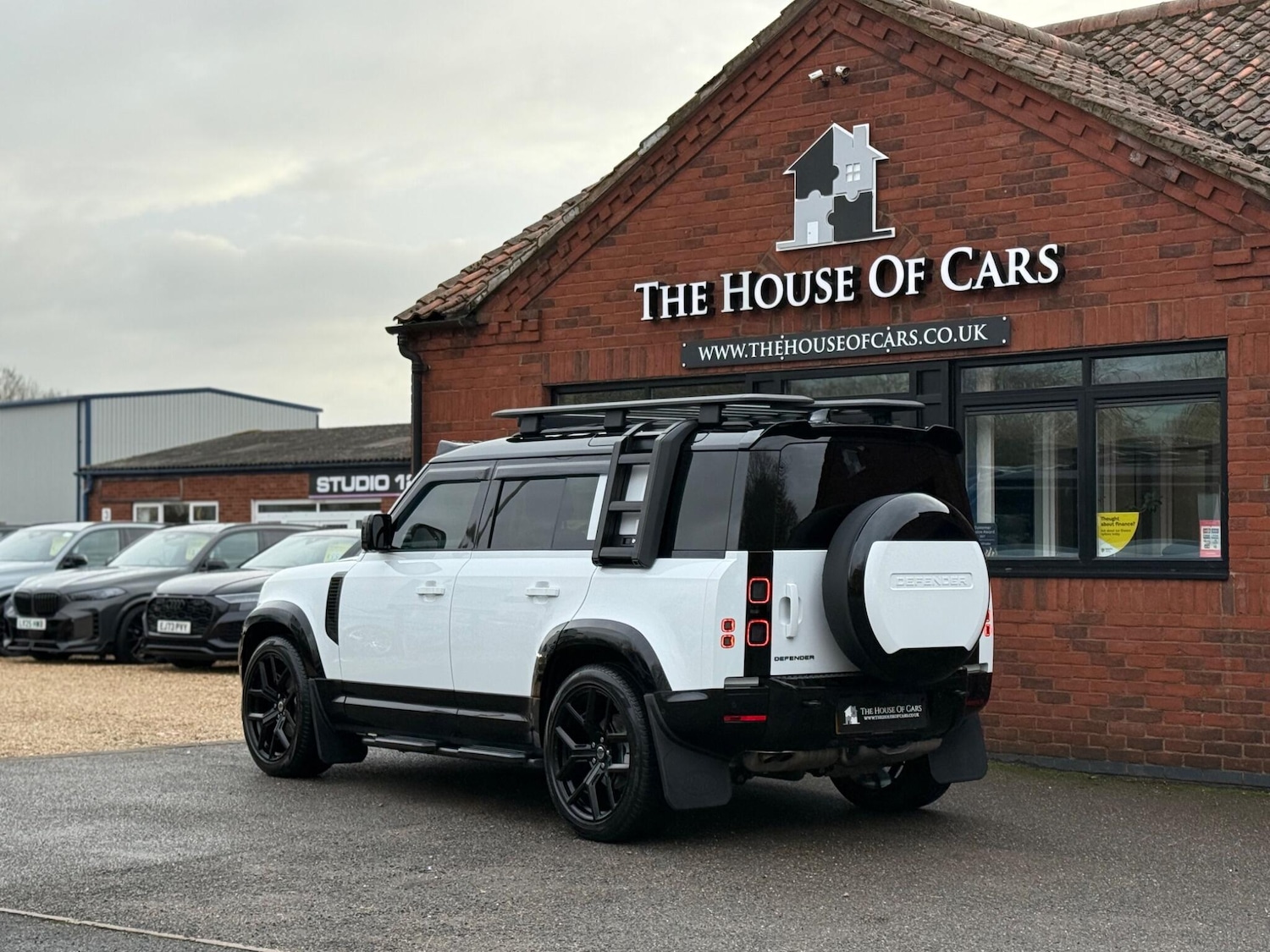 Used Land Rover Defender 110 2025 for sale - 77131394: Photo 17