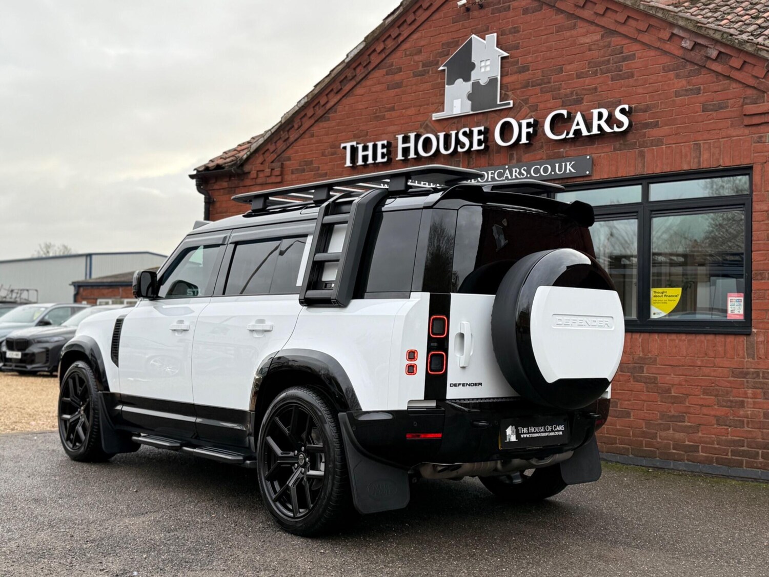 Used Land Rover Defender 110 2025 for sale - 77131394: Photo 18