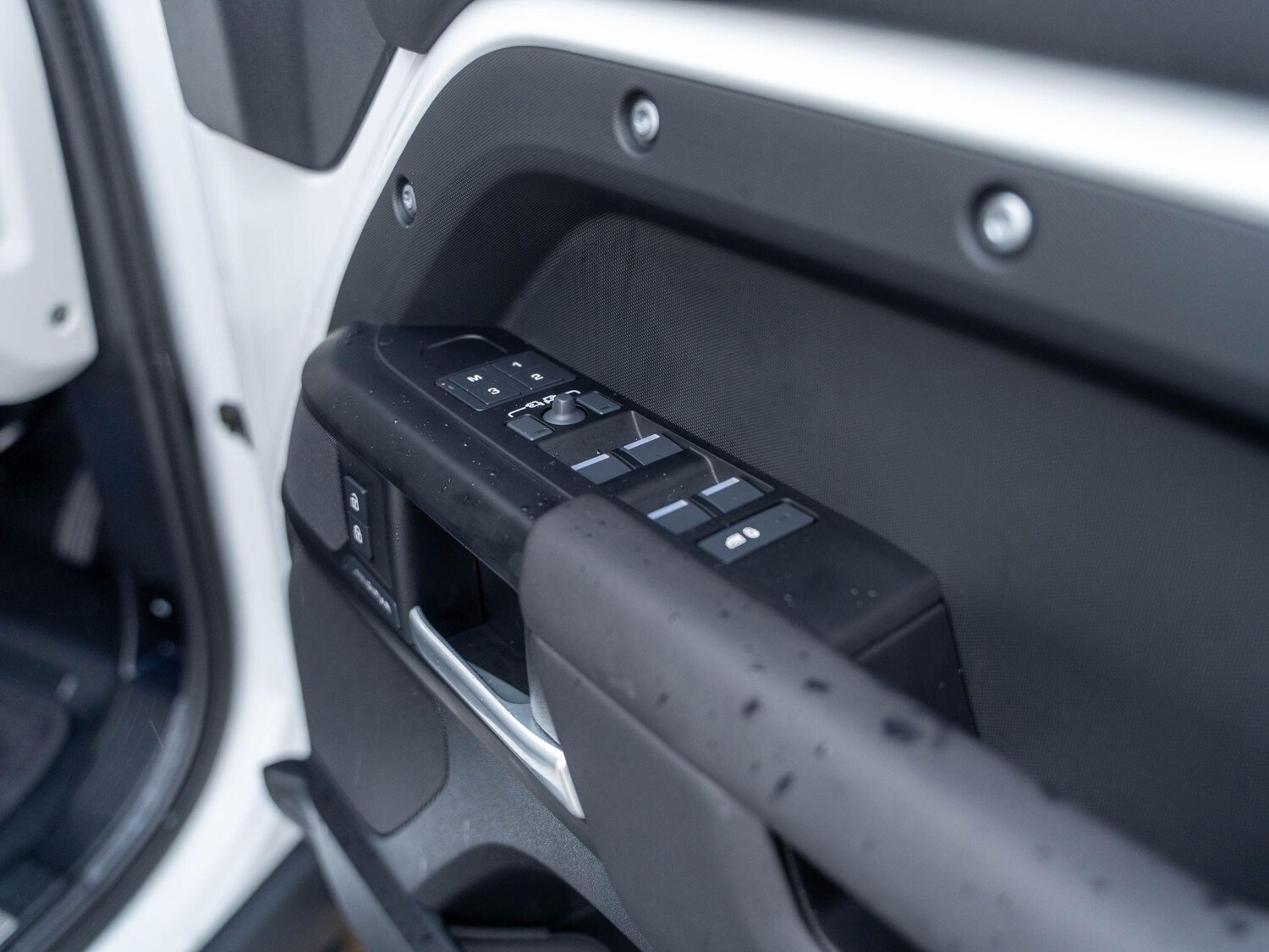 Used Land Rover Defender 110 2025 for sale - 77131394: Photo 56