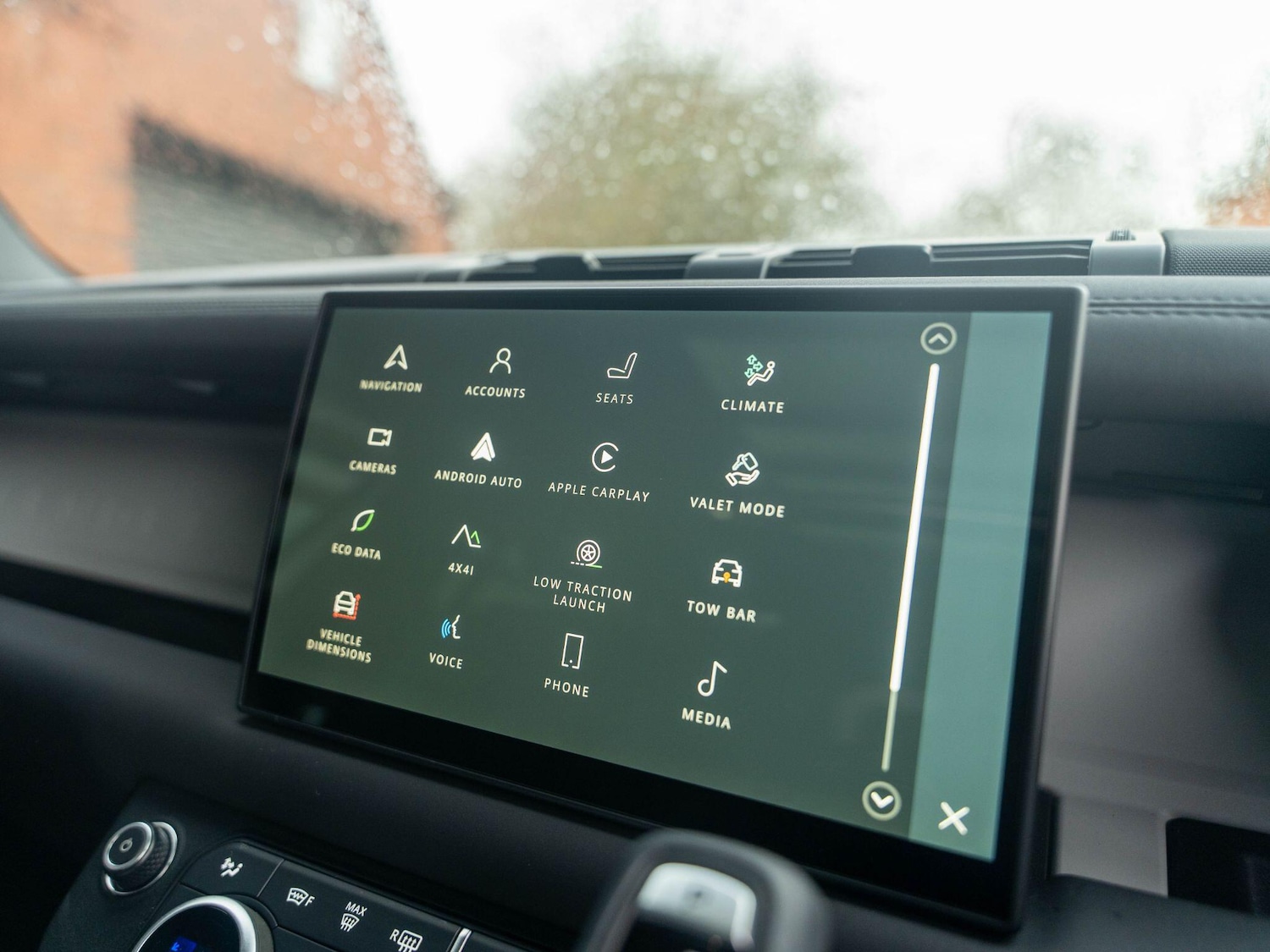 Used Land Rover Defender 110 2025 for sale - 77131394: Photo 61