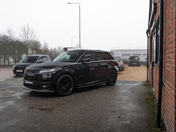 Used Land Rover Range Rover Sport 2025 for sale - 77315108: Photo