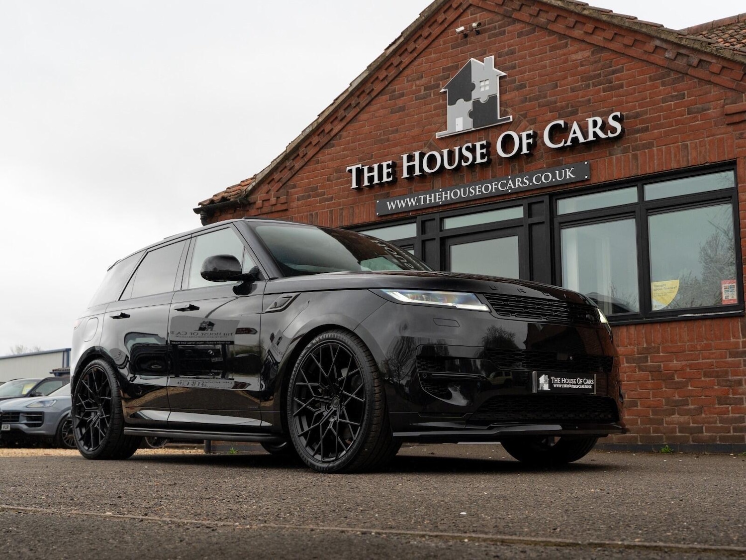 Used Land Rover Range Rover Sport 2025 for sale - 78204461: Photo 3