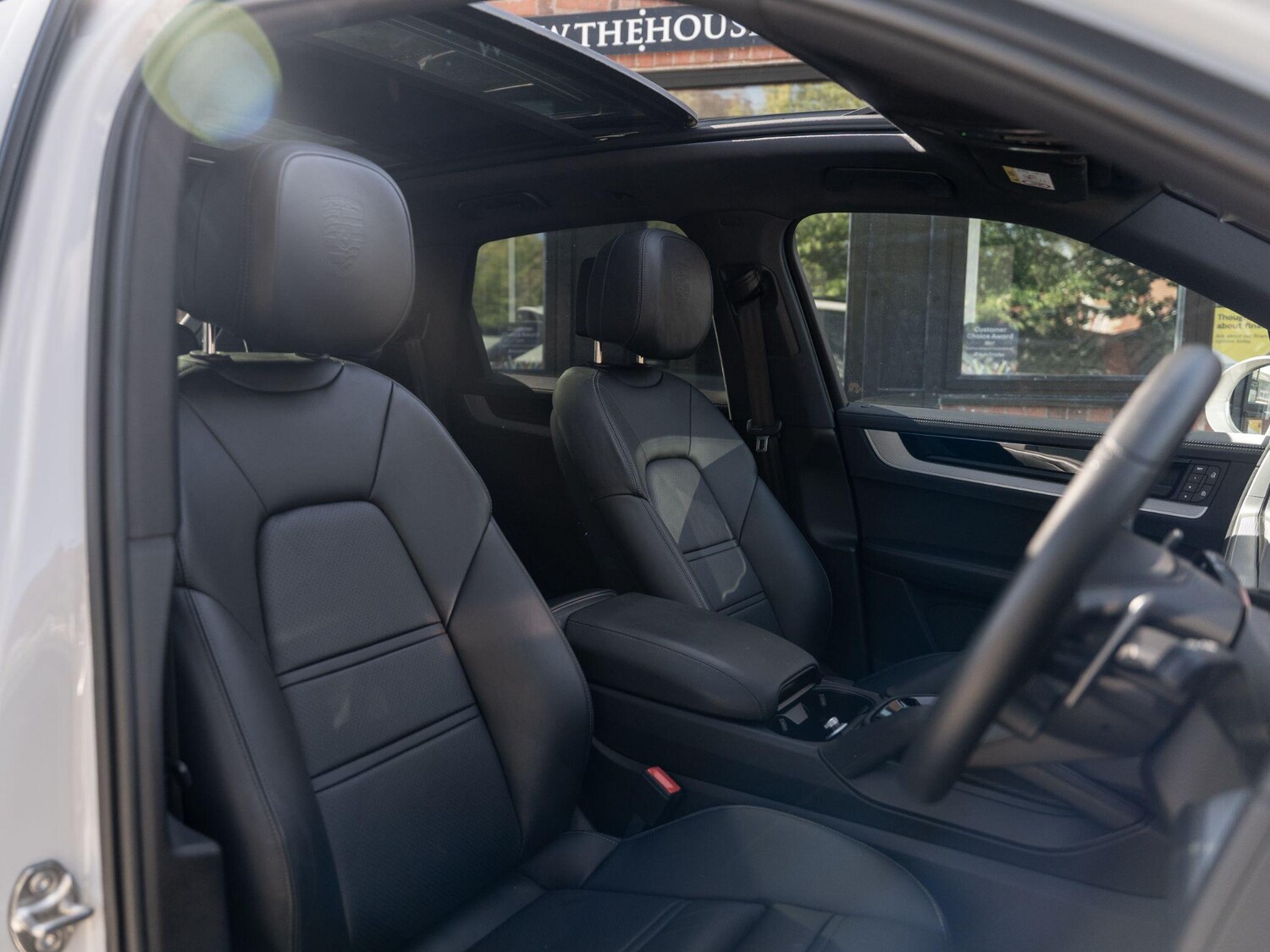 Used Porsche Cayenne 2024 for sale - 75905184: Photo 37