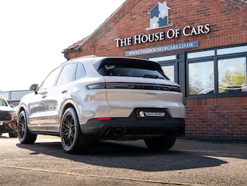 Used Porsche Cayenne 2024 for sale - 75905184: Photo