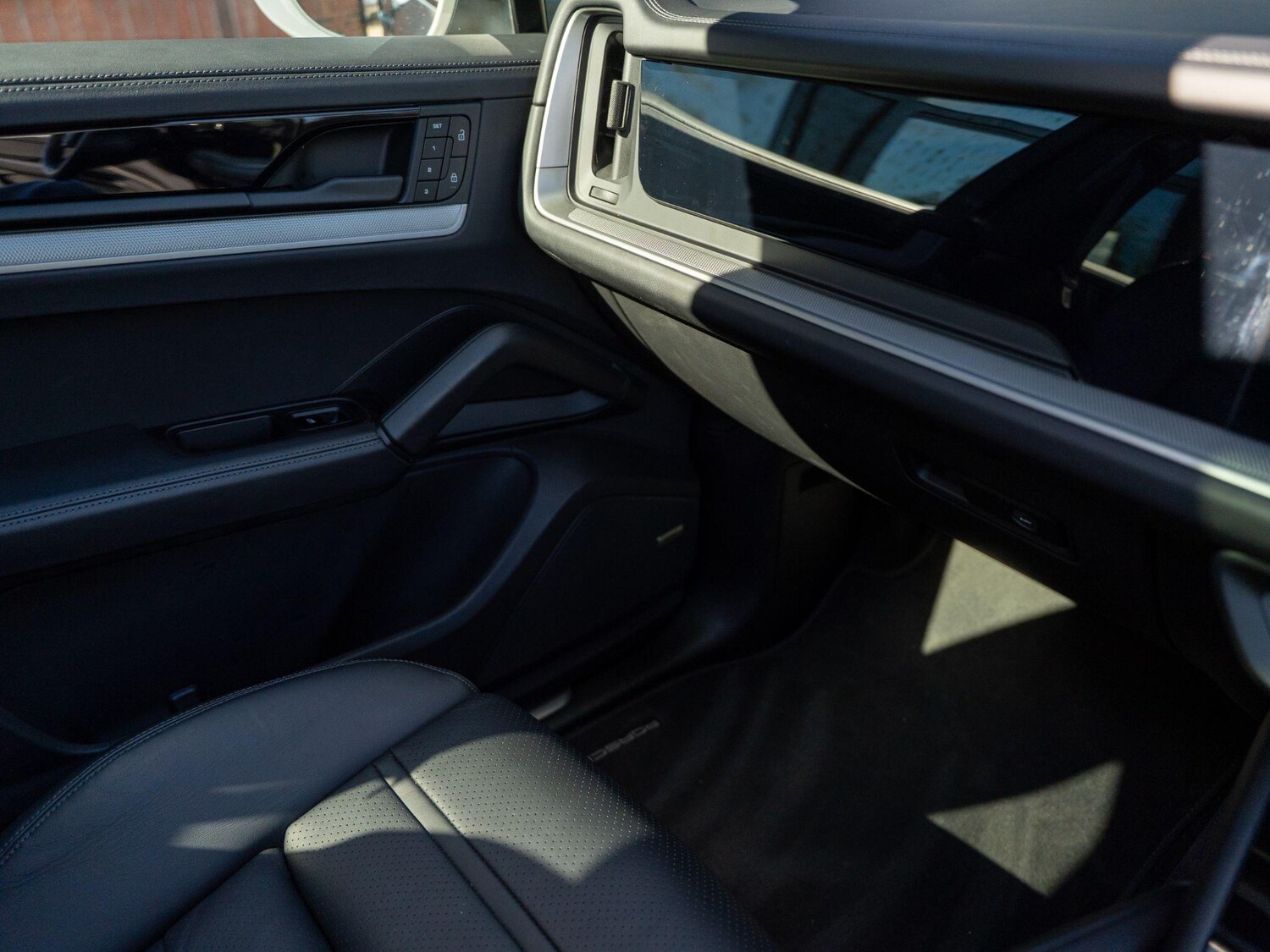 Used Porsche Cayenne 2024 for sale - 75905184: Photo 62