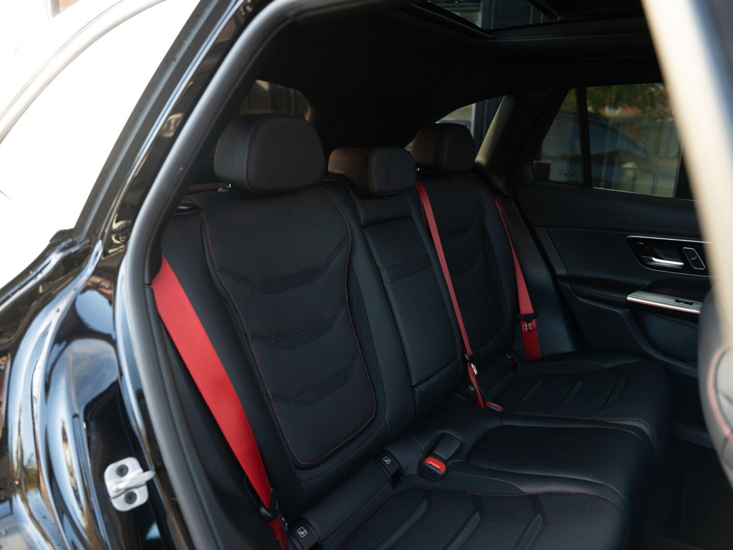 Used Mercedes-Benz GLC 2024 for sale - 76213955: Photo 46