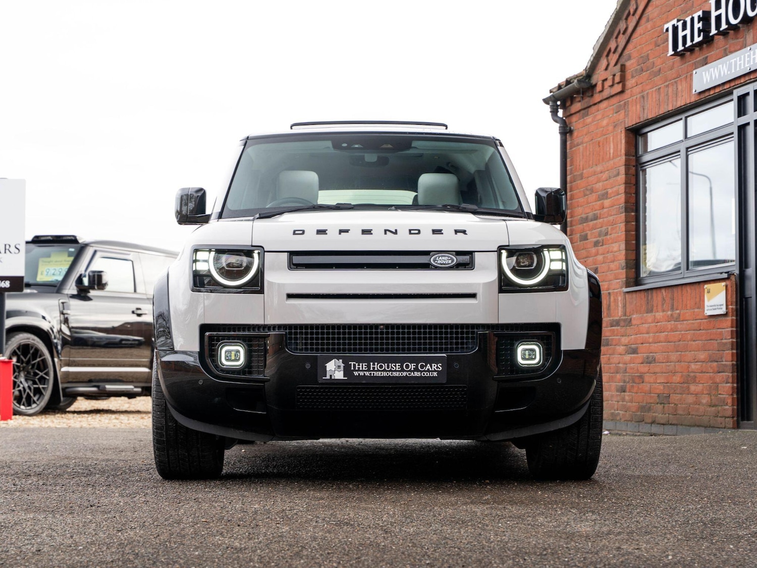 Used Land Rover Defender 2025 for sale - 77799244: Photo 2