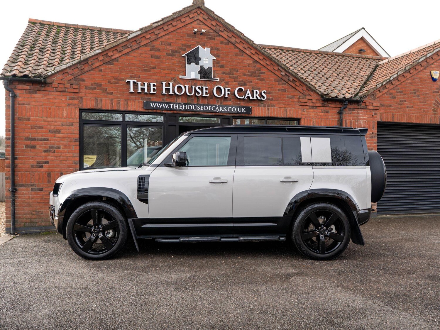 Used Land Rover Defender 2025 for sale - 77799244: Photo 21