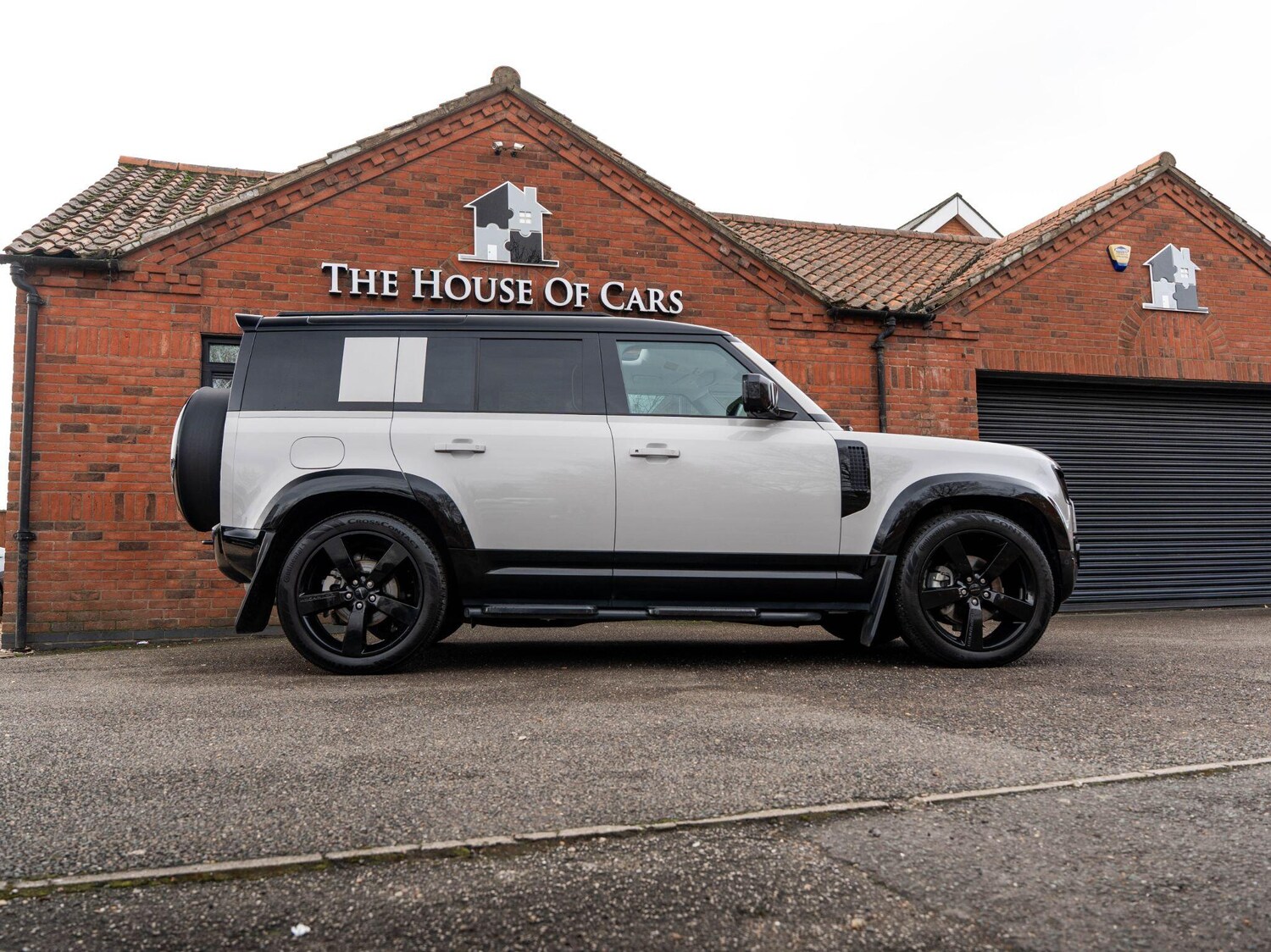 Used Land Rover Defender 2025 for sale - 77799244: Photo 23