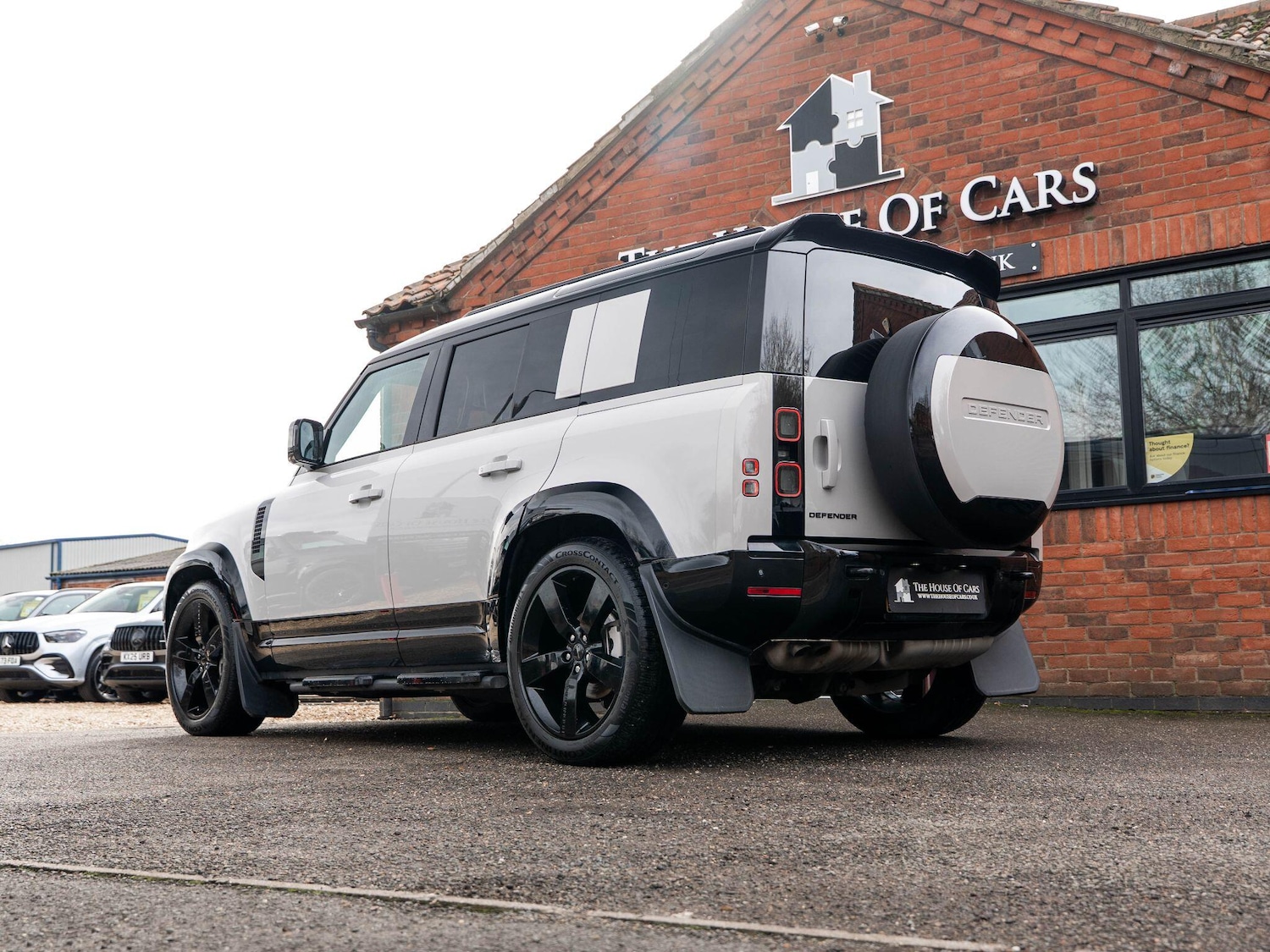 Used Land Rover Defender 2025 for sale - 77799244: Photo 4