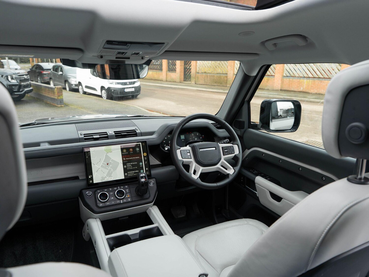 Used Land Rover Defender 2025 for sale - 77799244: Photo 41