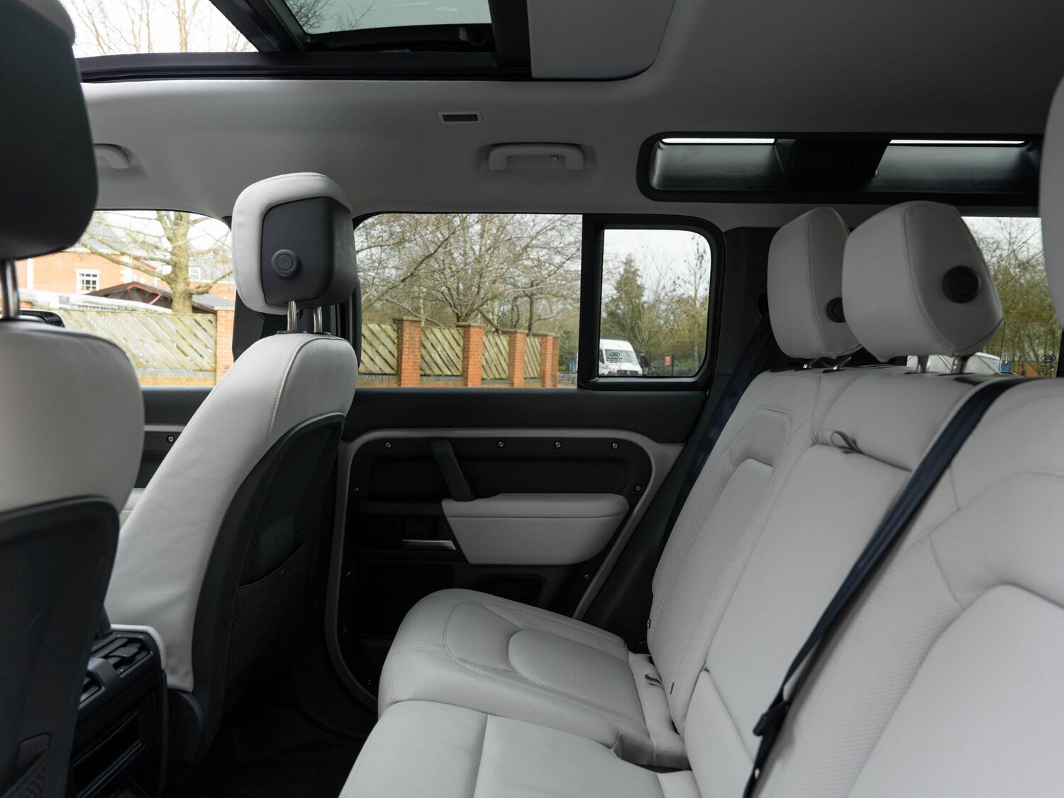 Used Land Rover Defender 2025 for sale - 77799244: Photo 49