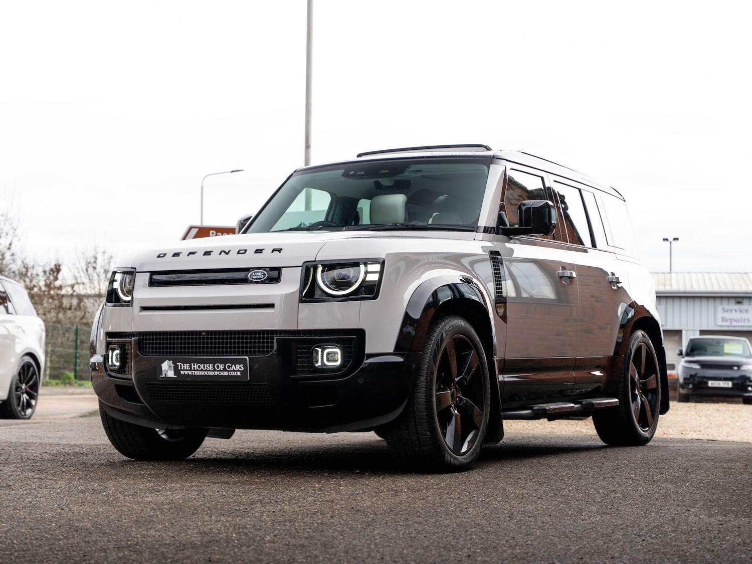 Used Land Rover Defender 2025 for sale - 77799244: Photo 5