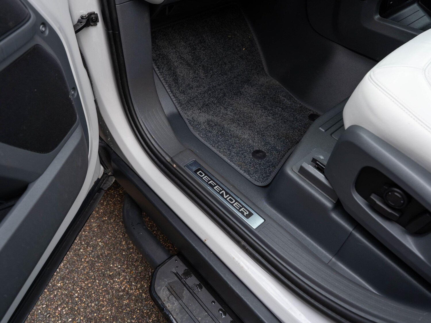 Used Land Rover Defender 2025 for sale - 77799244: Photo 56