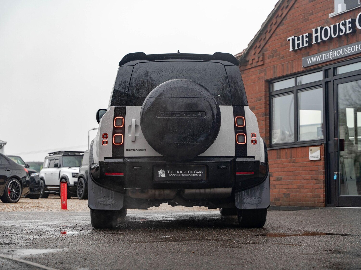 Used Land Rover Defender 90 2025 for sale - 77144318: Photo 17