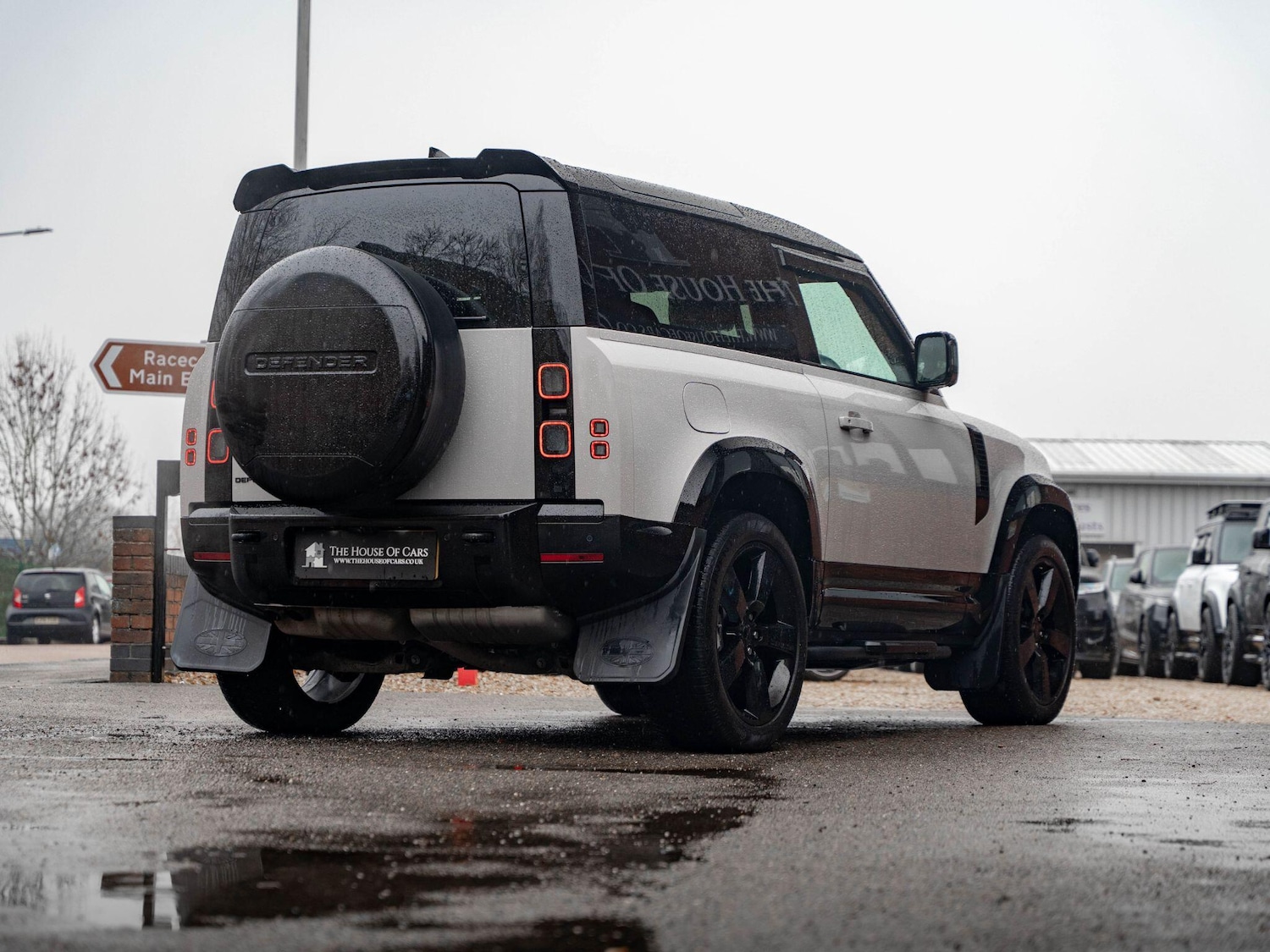 Used Land Rover Defender 90 2025 for sale - 77144318: Photo 18