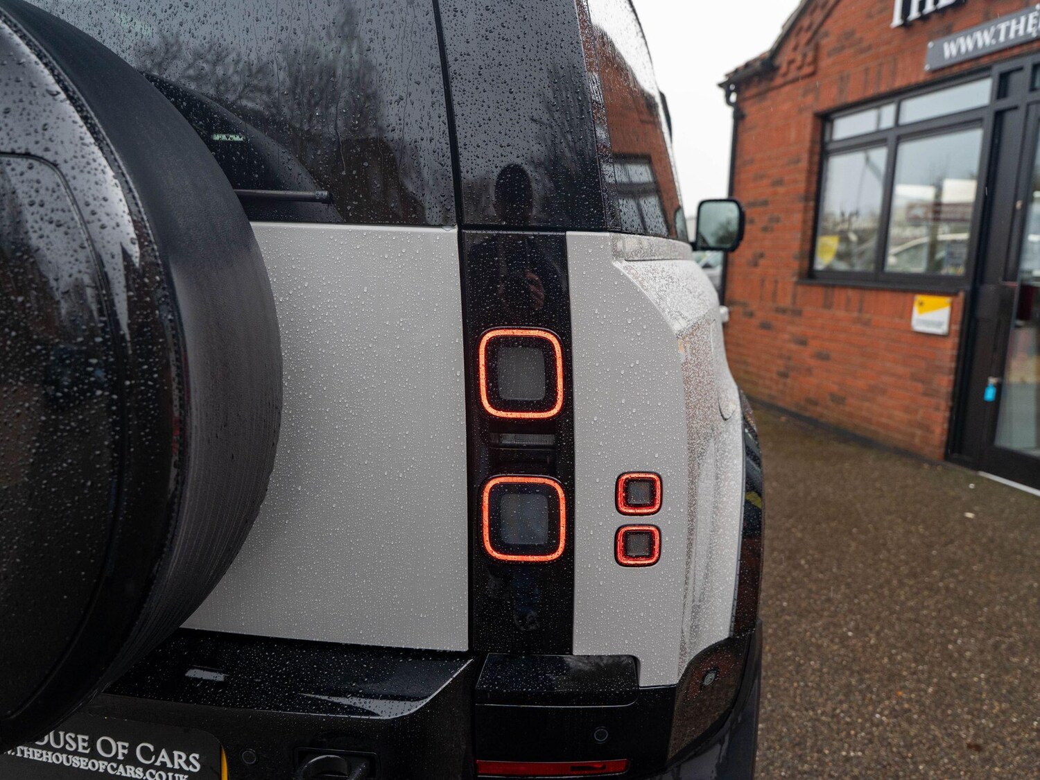 Used Land Rover Defender 90 2025 for sale - 77144318: Photo 28