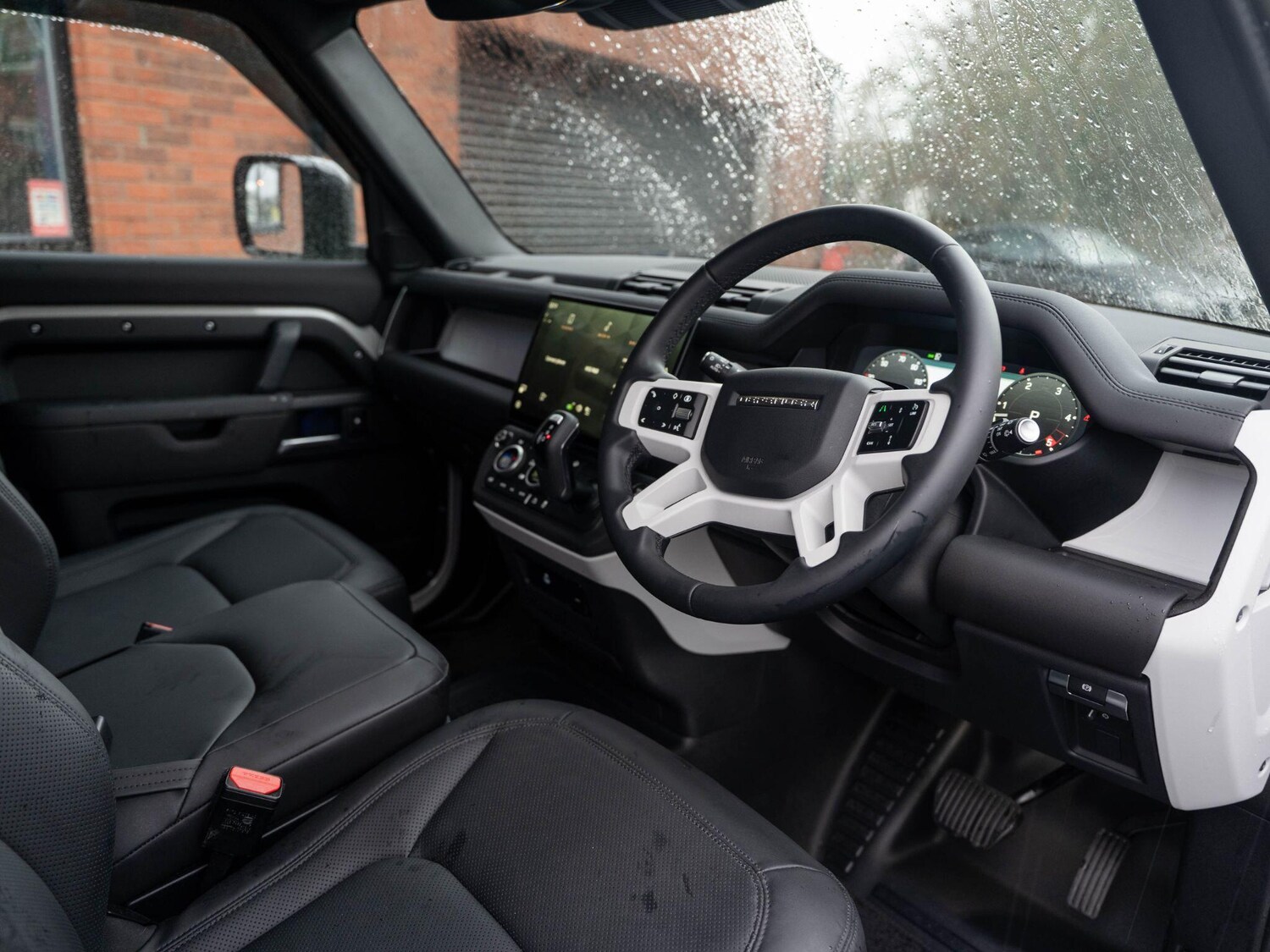 Used Land Rover Defender 90 2025 for sale - 77144318: Photo 42