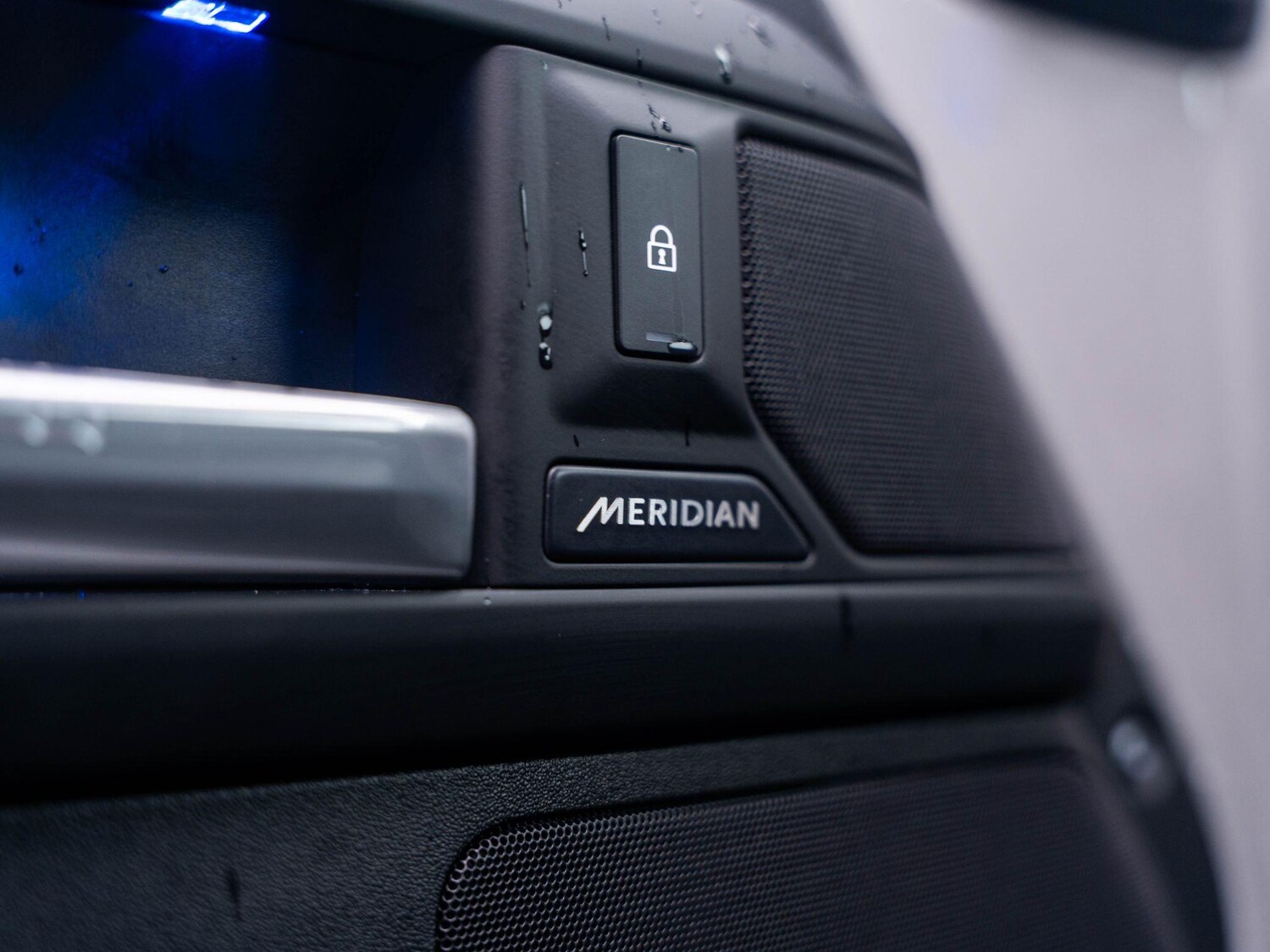 Used Land Rover Defender 90 2025 for sale - 77144318: Photo 52