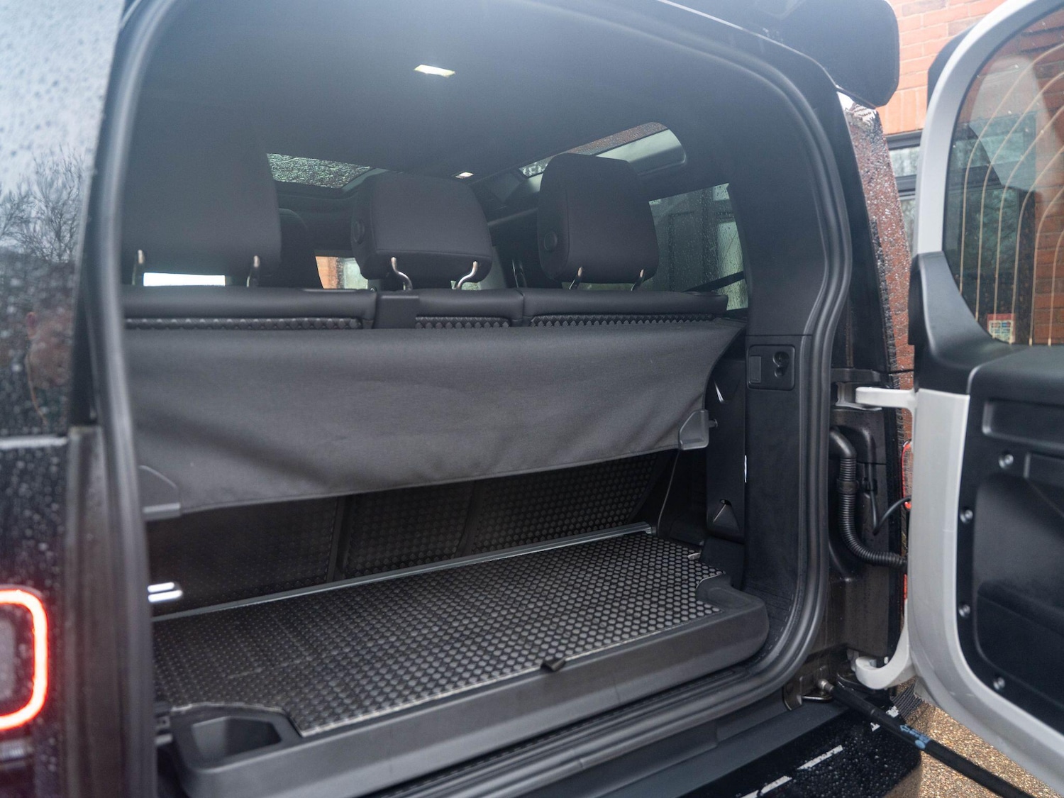 Used Land Rover Defender 90 2025 for sale - 77144318: Photo 64