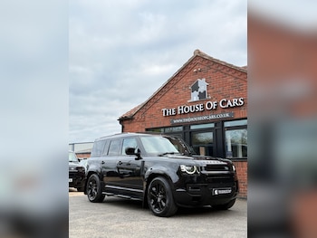 Used Land Rover Defender 110 2022 for sale - 76295640: Photo