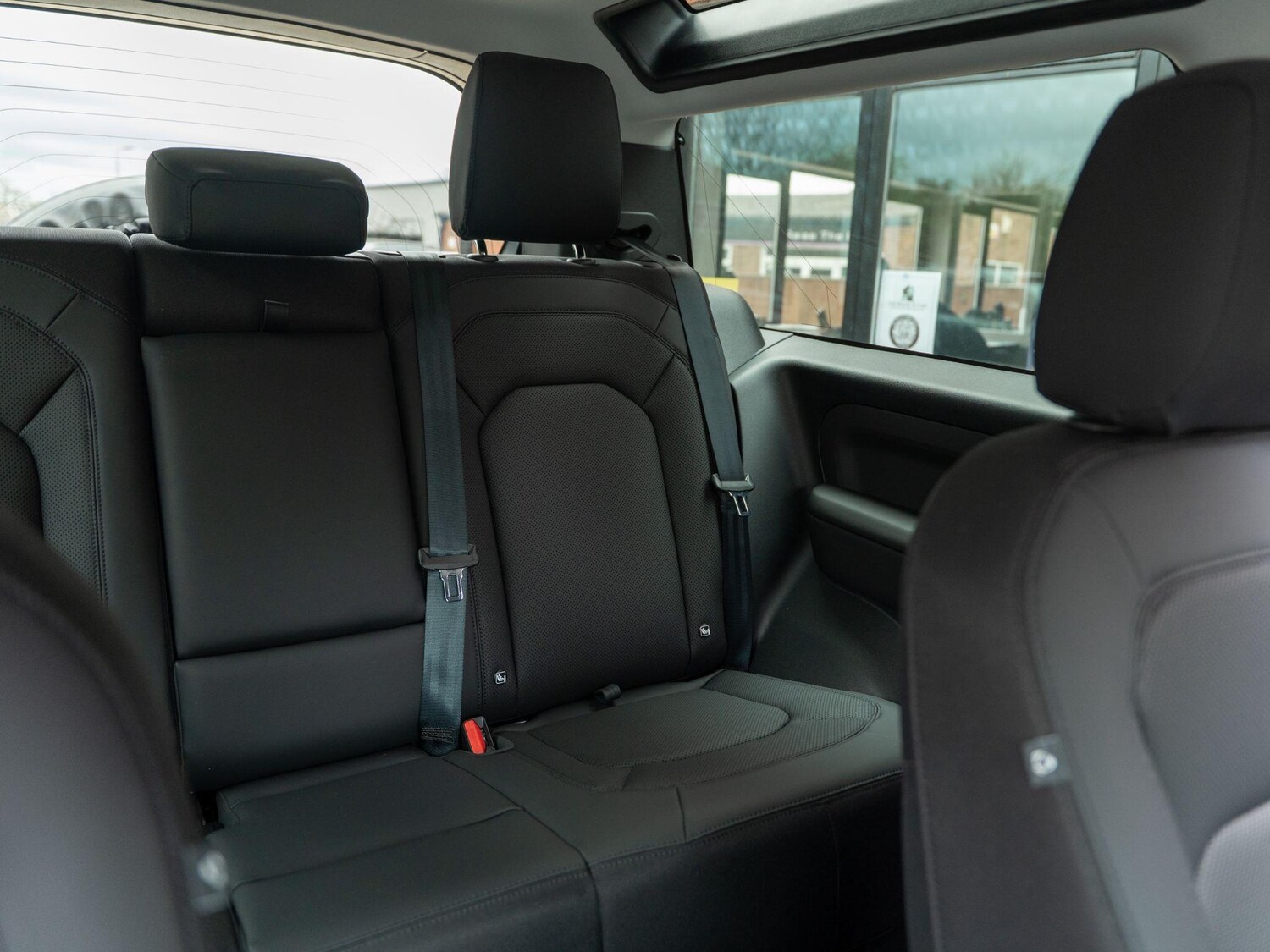 Used Land Rover Defender 2026 for sale - 78128163: Photo 41