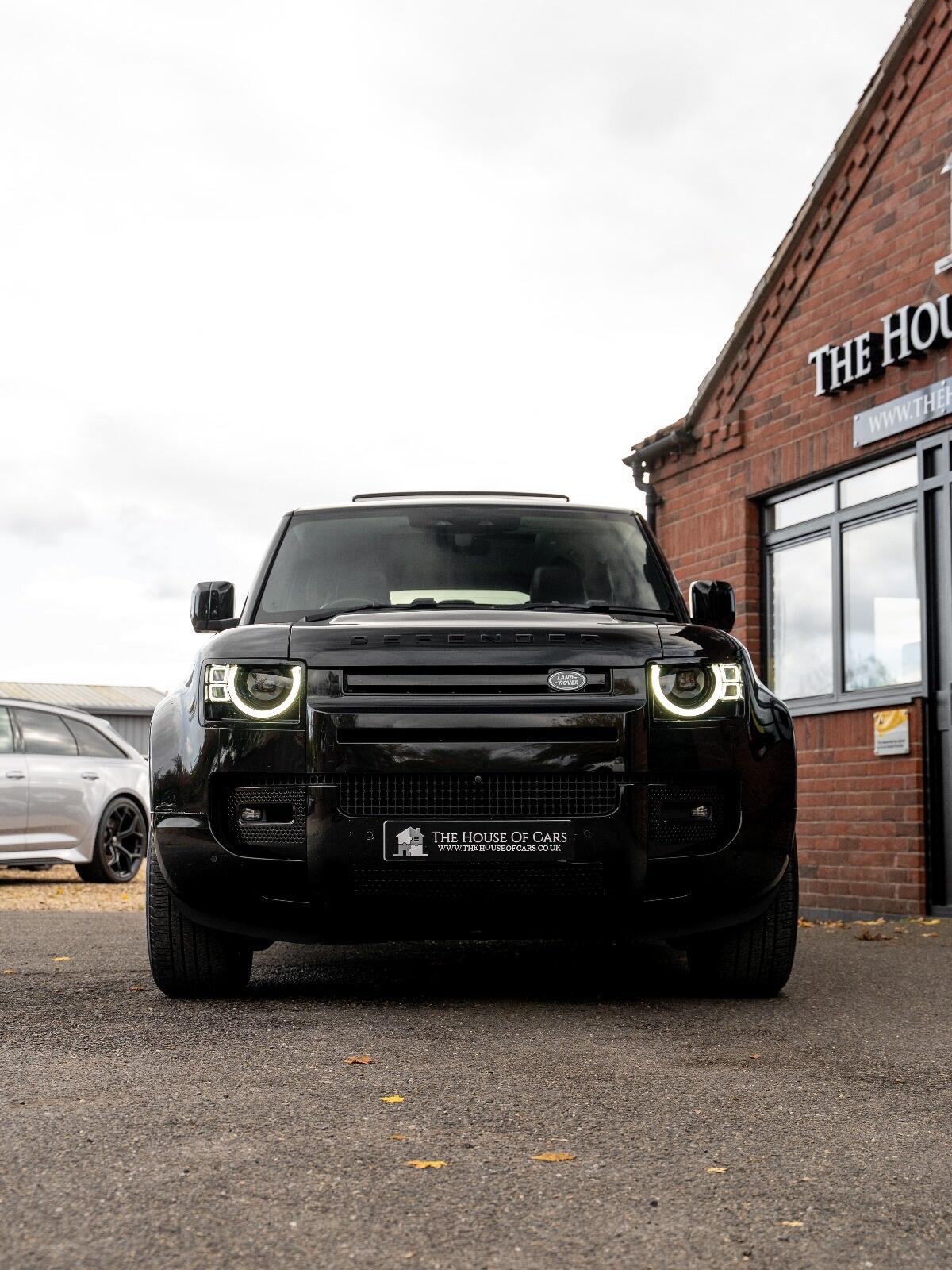 Used Land Rover Defender 110 for sale - 77738637: Photo 2