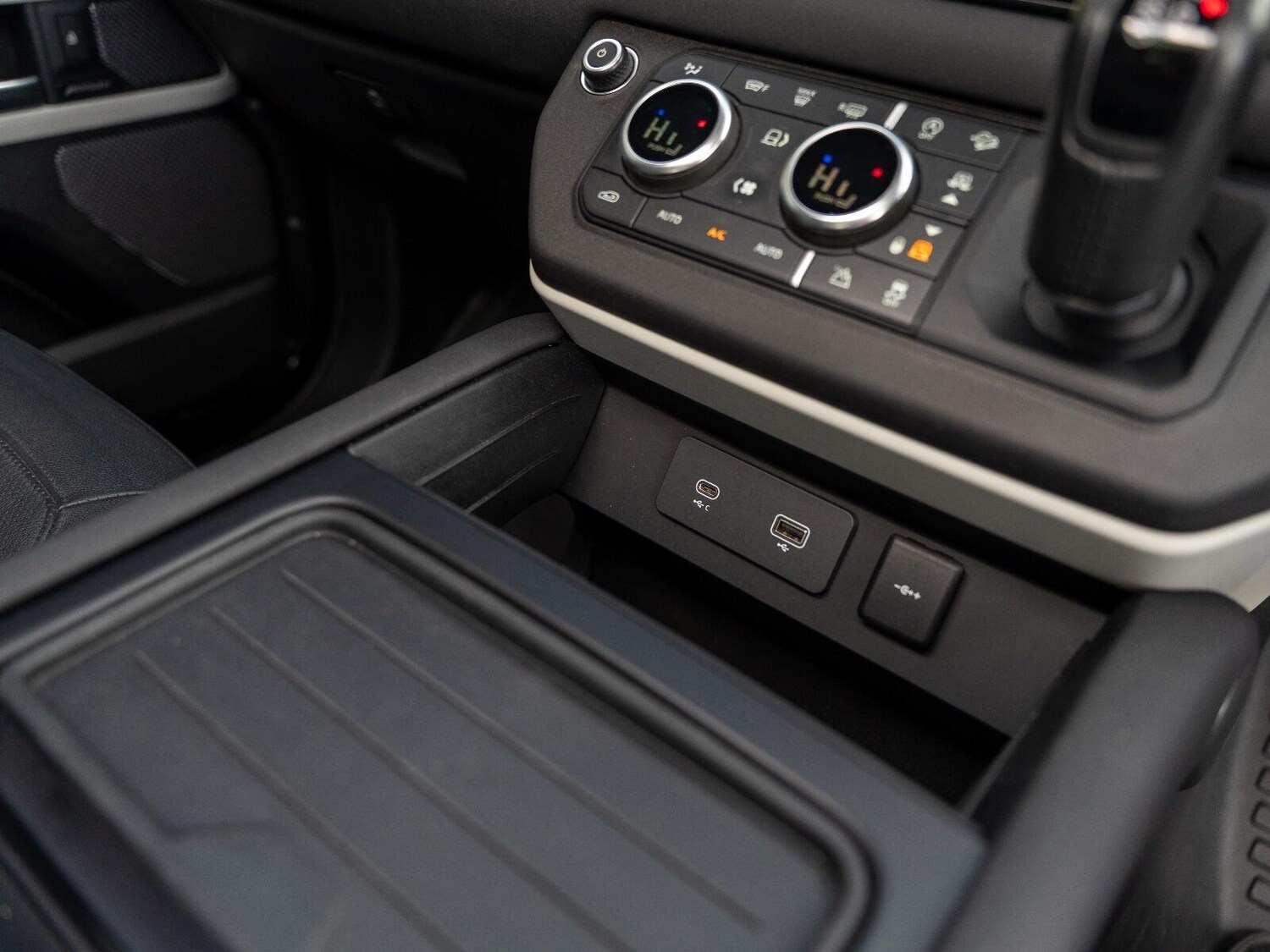 Used Land Rover Defender 110 for sale - 77738637: Photo 20