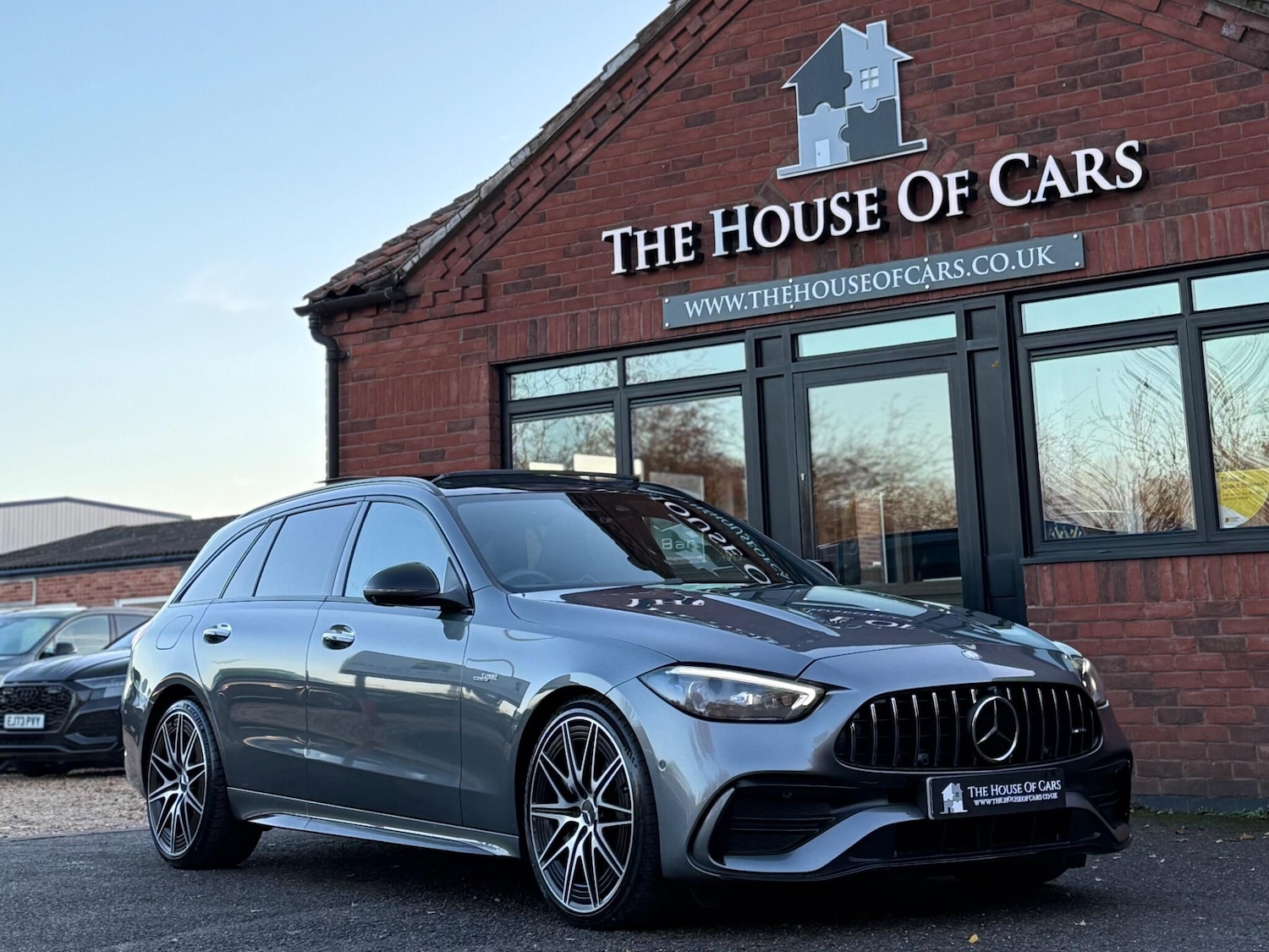 Used Mercedes-Benz C Class 2025 for sale - 76771709: Photo 1