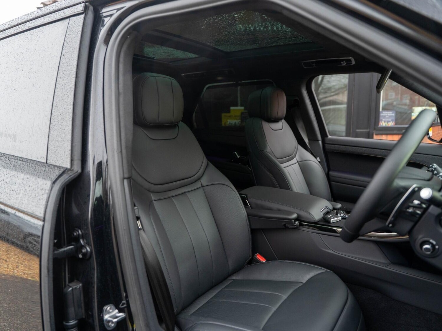 Used Land Rover Defender 2025 for sale - 77344382: Photo 33