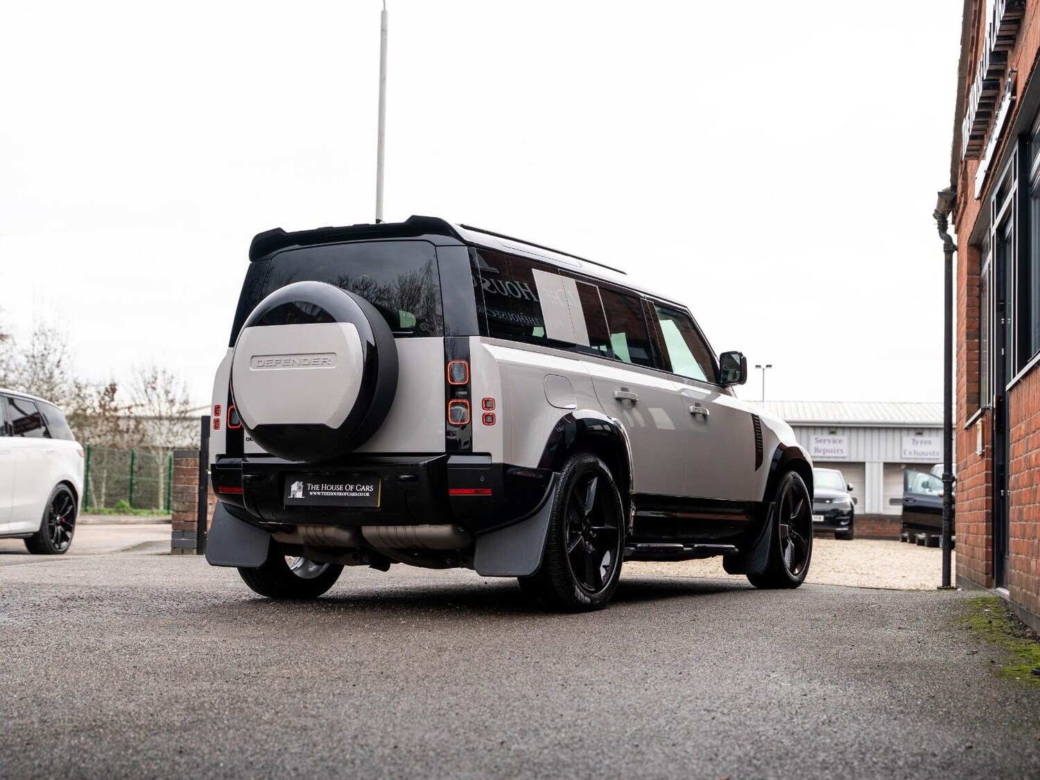 Used Land Rover Defender 110 for sale - 77671121: Photo 13