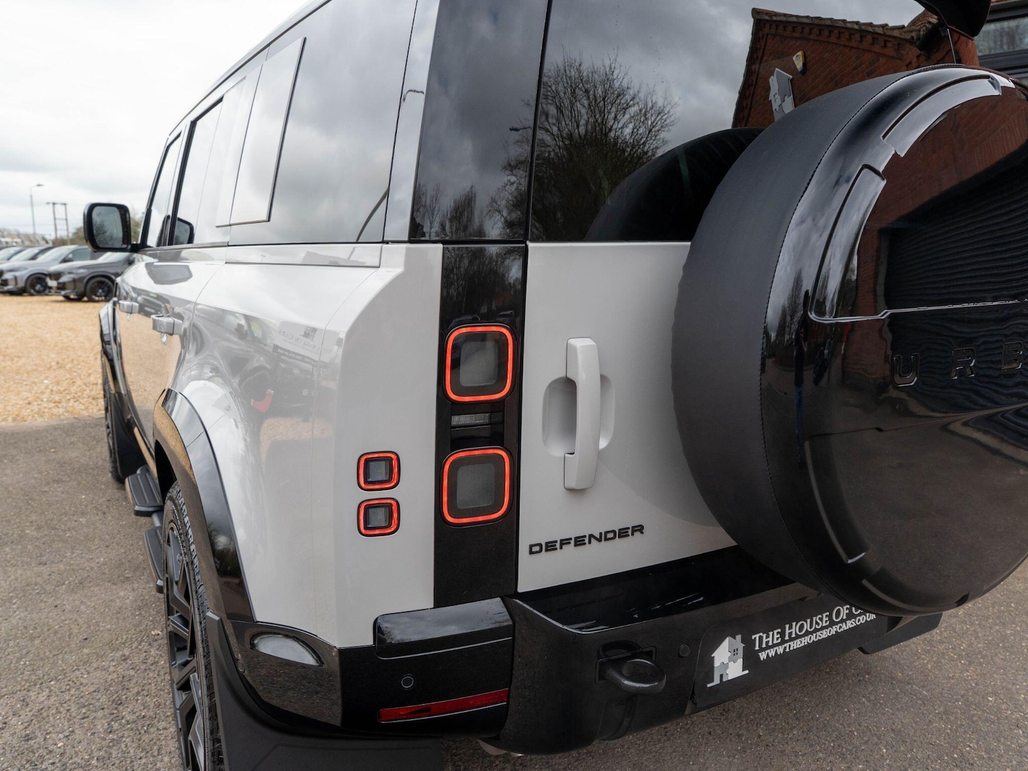 Used Land Rover Defender 110 2026 for sale - 77671121: Photo 34