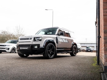 Used Land Rover Defender 110 2026 for sale - 77671121: Photo