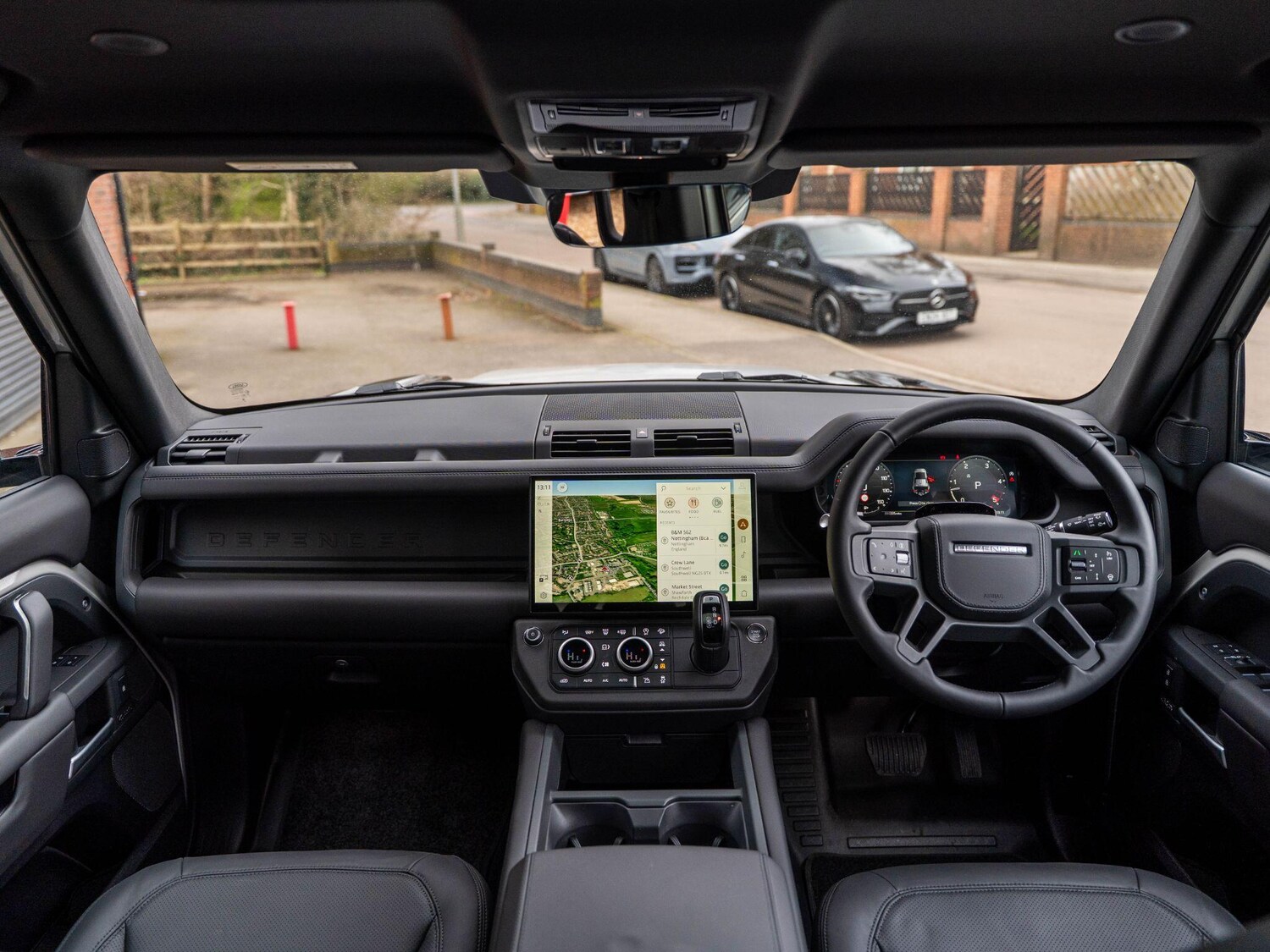 Used Land Rover Defender 110 2026 for sale - 77671121: Photo 41