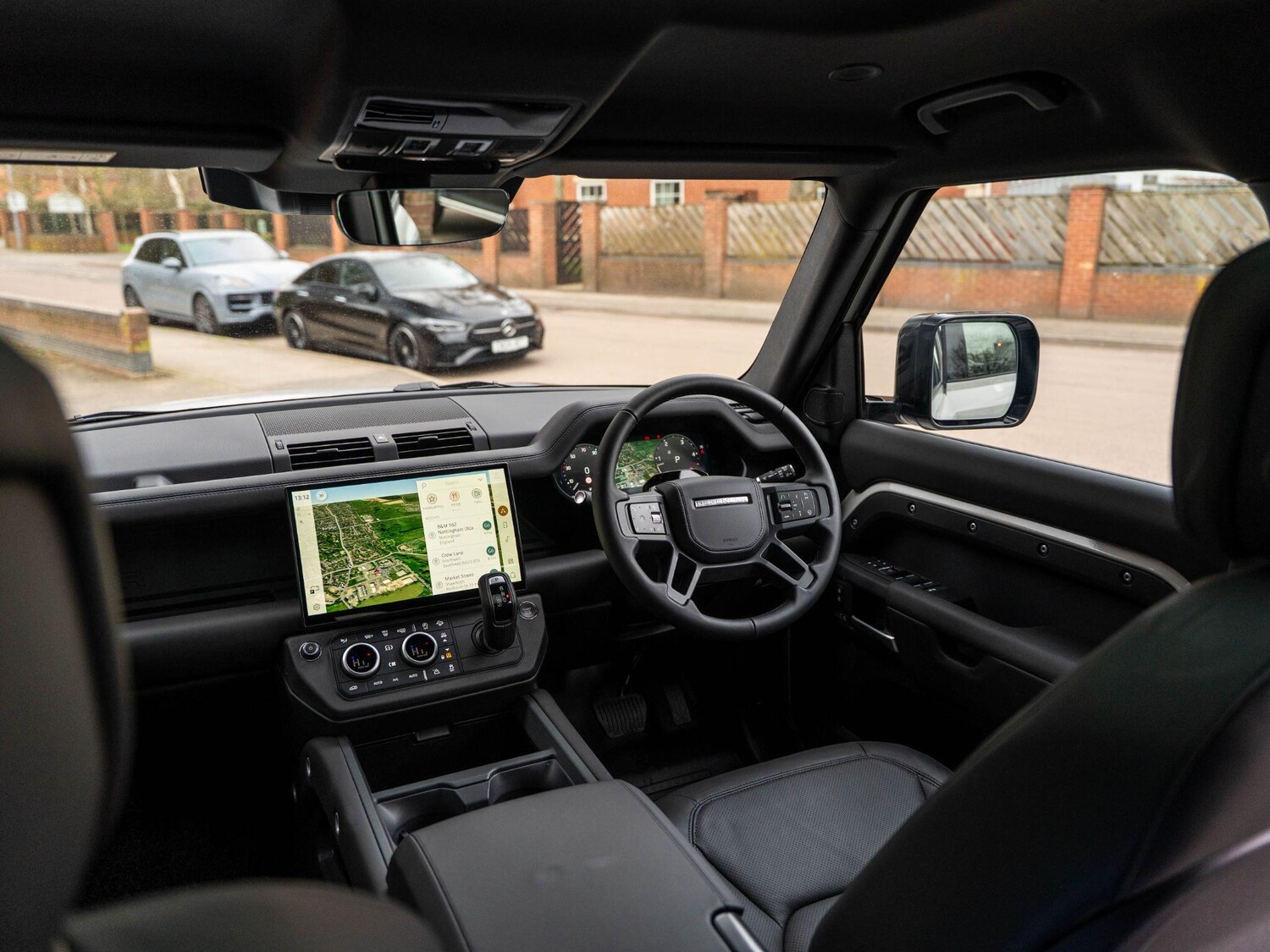 Used Land Rover Defender 110 2026 for sale - 77671121: Photo 44