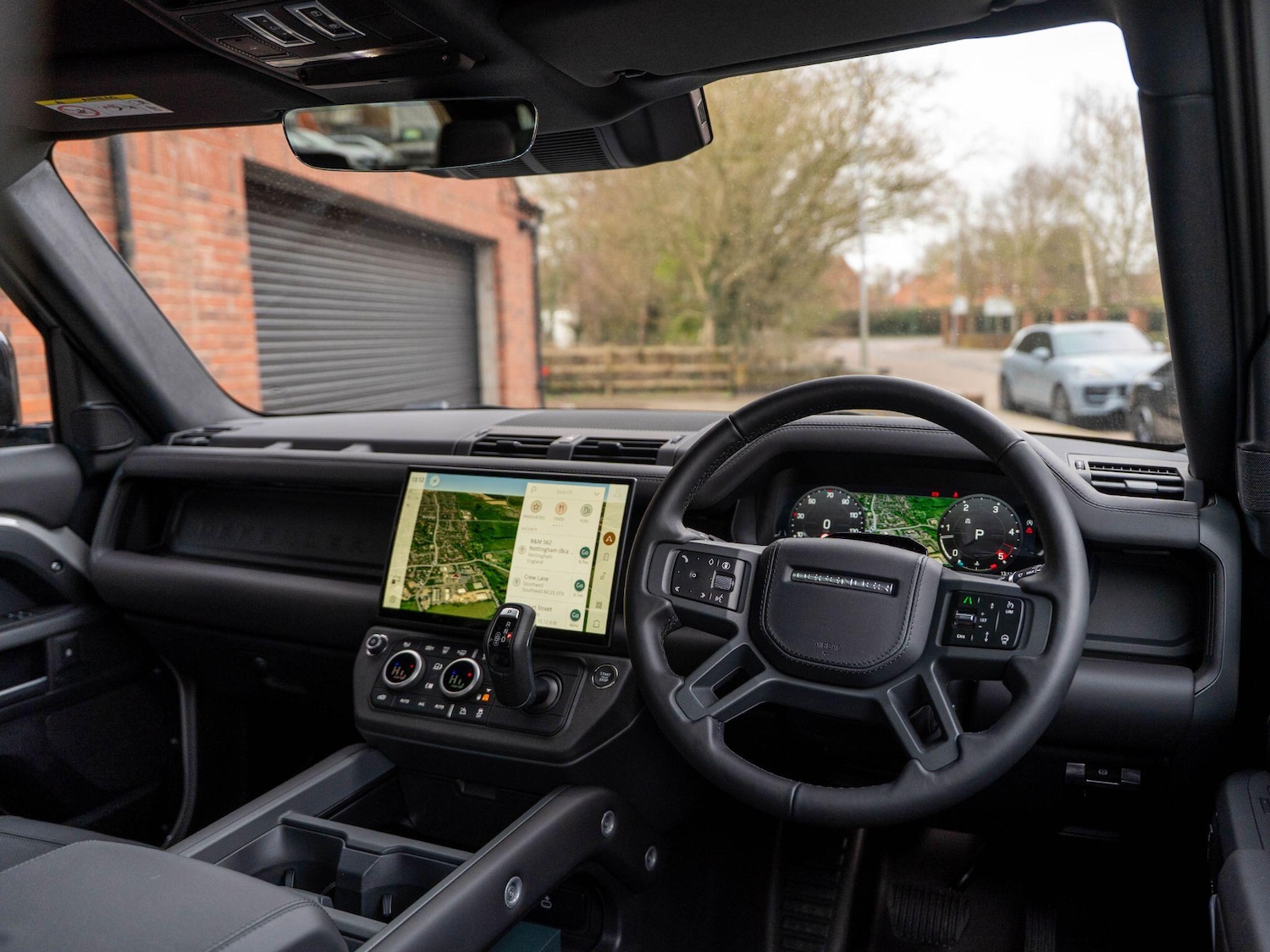 Used Land Rover Defender 110 2026 for sale - 77671121: Photo 45