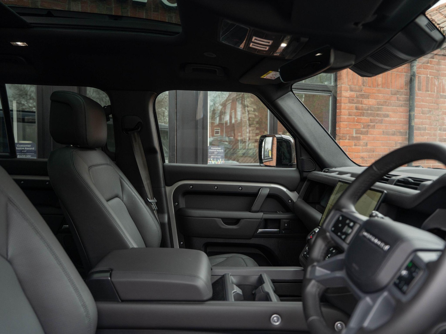 Used Land Rover Defender 110 2026 for sale - 77671121: Photo 46