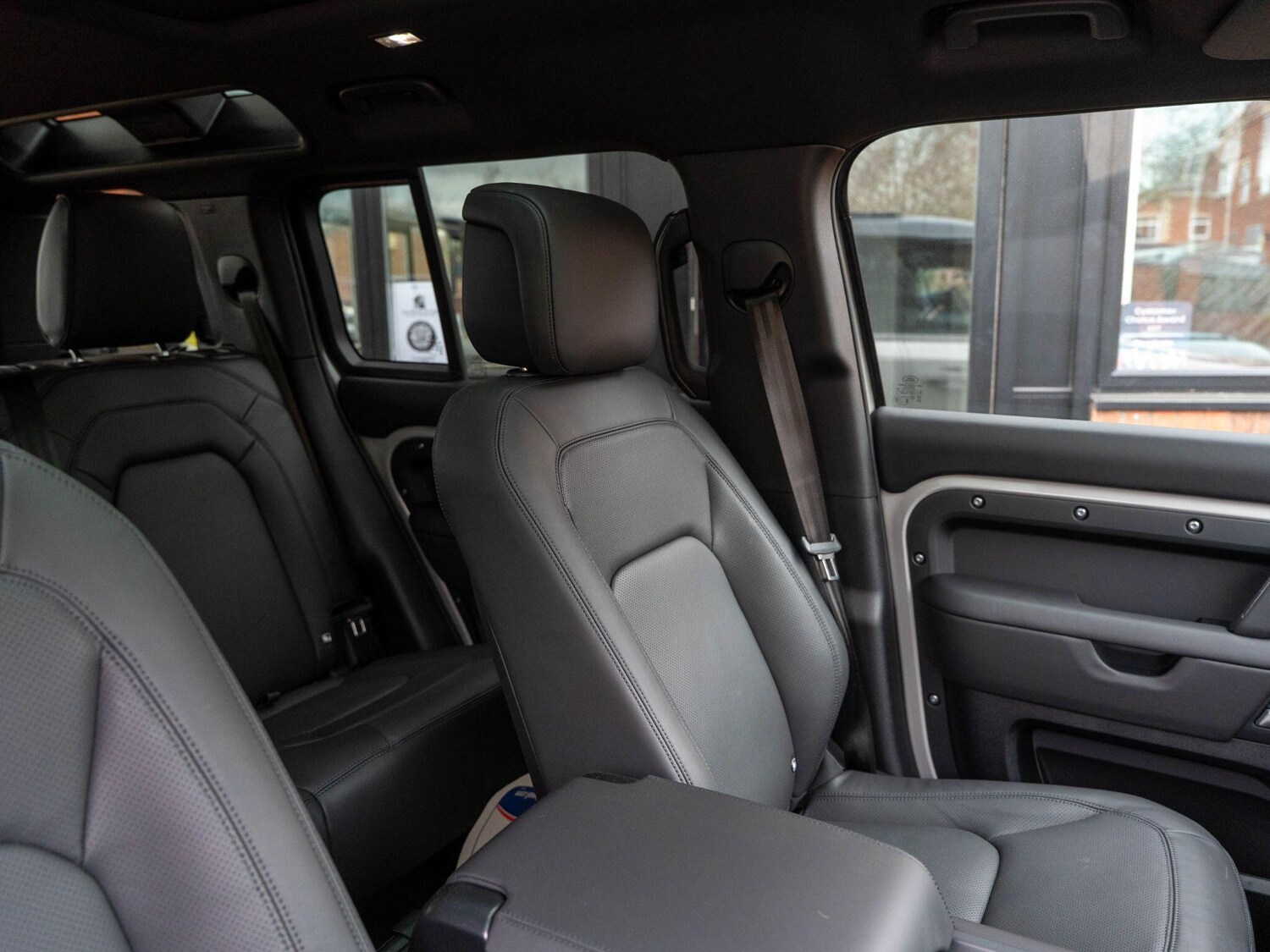 Used Land Rover Defender 110 2026 for sale - 77671121: Photo 47