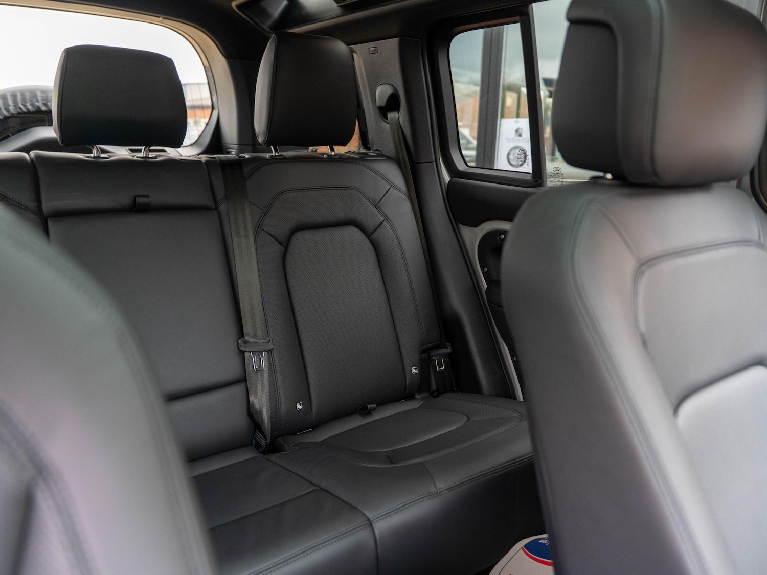 Used Land Rover Defender 110 2026 for sale - 77671121: Photo 49