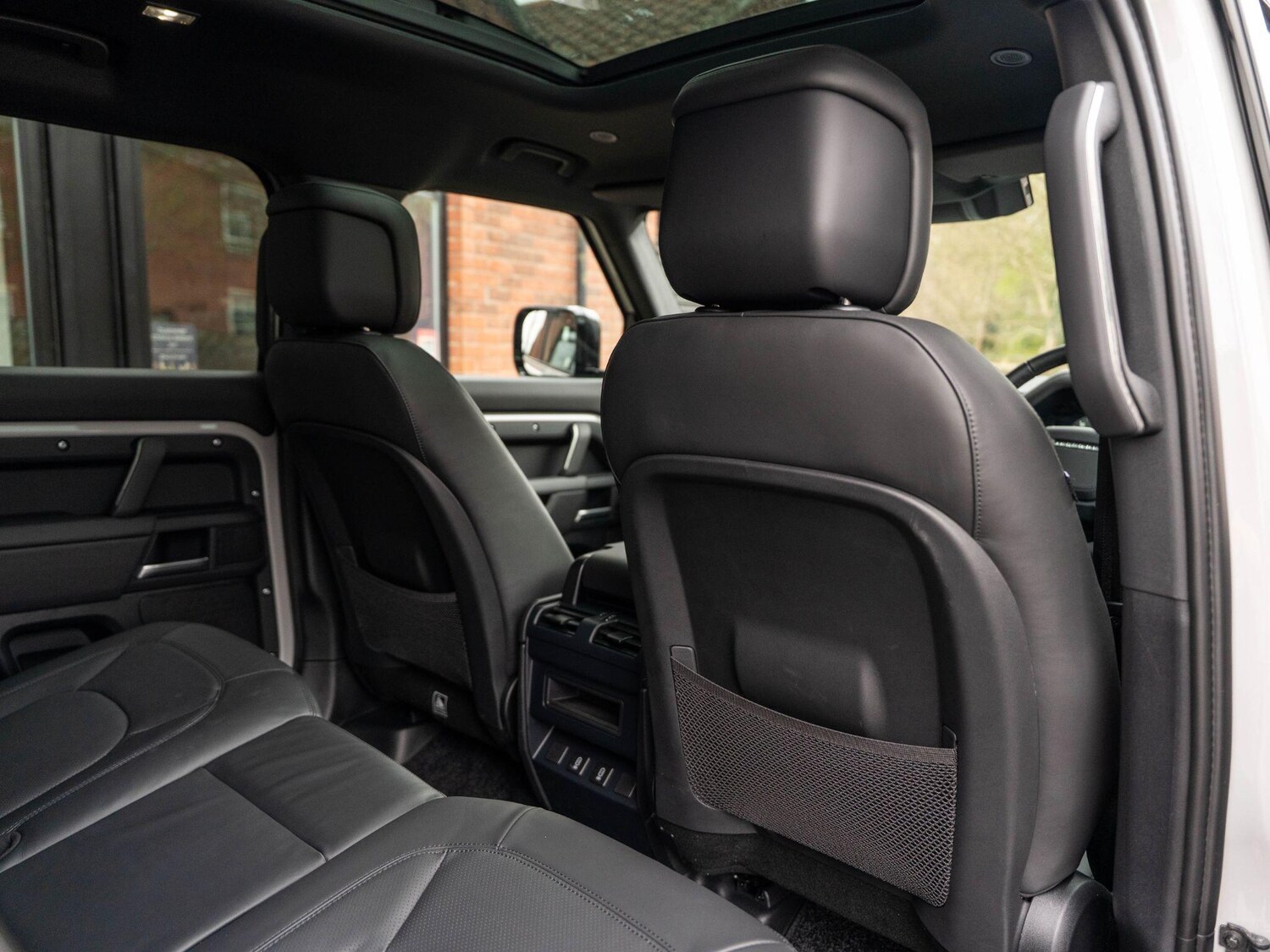 Used Land Rover Defender 110 2026 for sale - 77671121: Photo 50