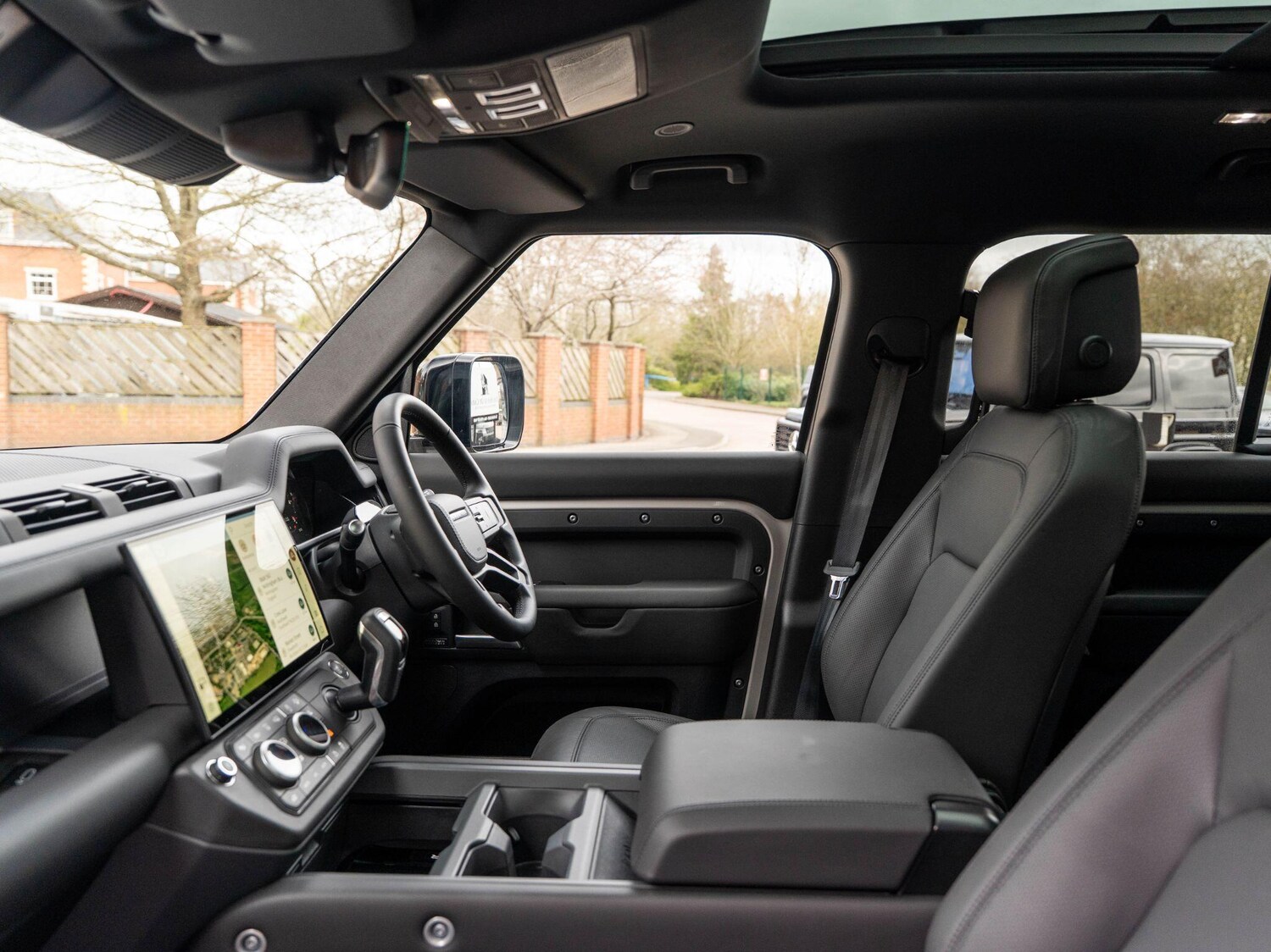 Used Land Rover Defender 110 2026 for sale - 77671121: Photo 60