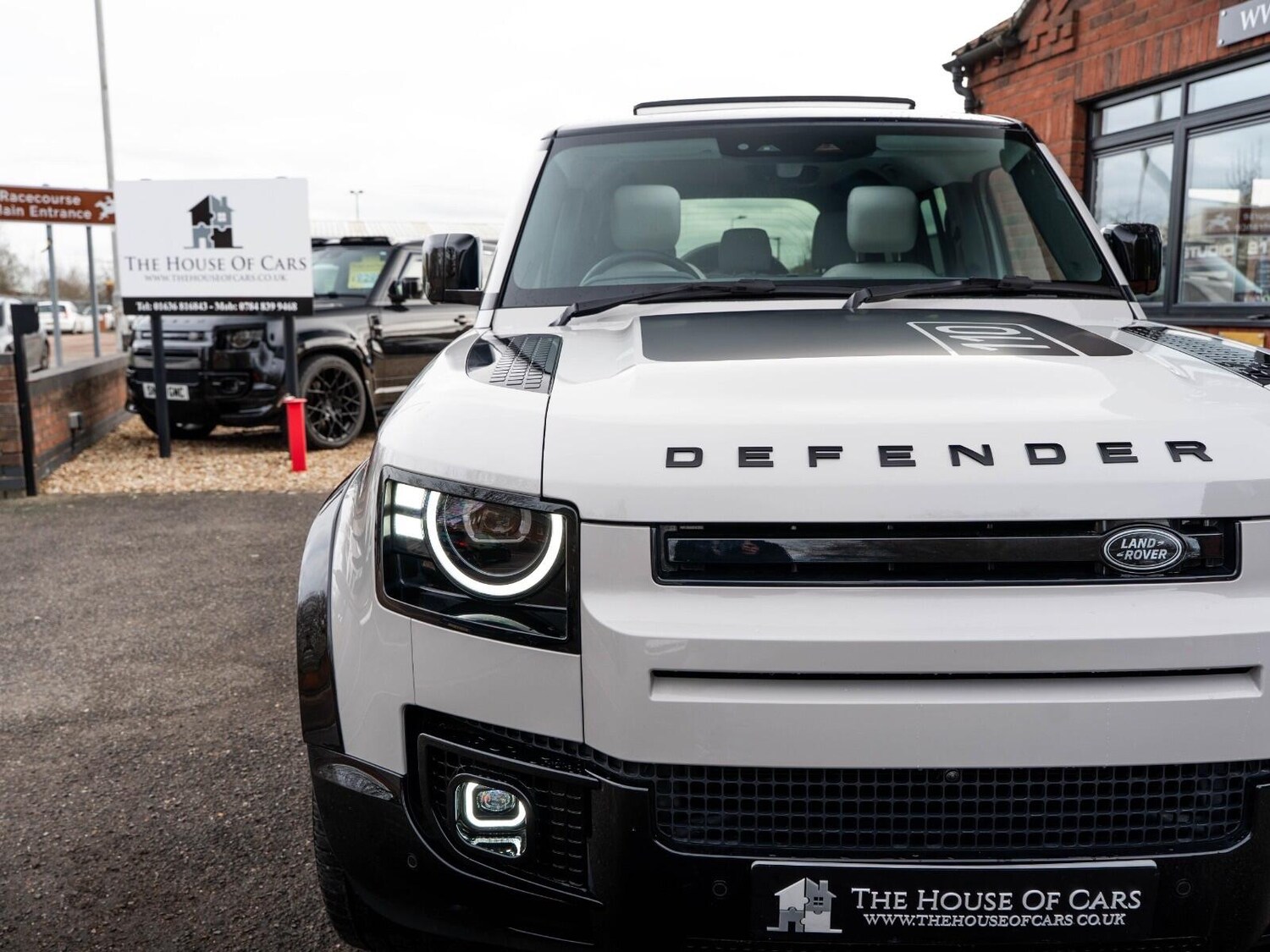 Used Land Rover Defender 110 for sale - 77671121: Photo 8