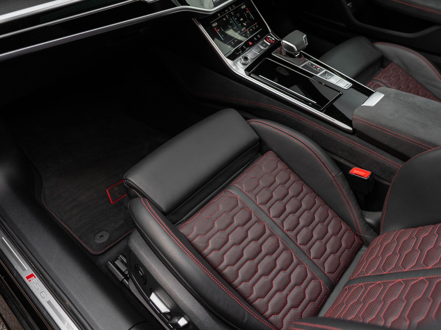 Used Audi RS6 Avant 2025 for sale - 76666841: Photo 71