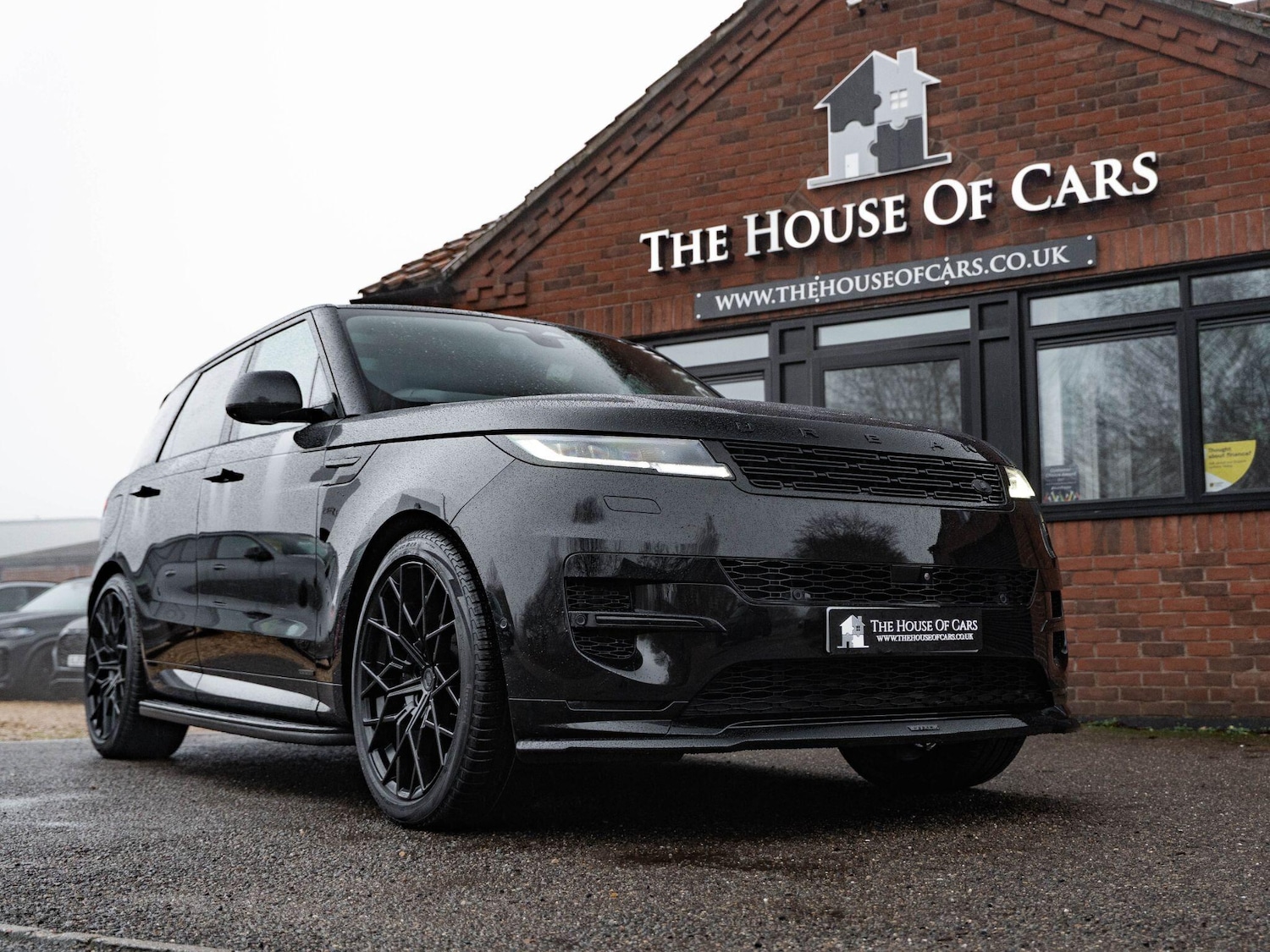 Used Land Rover Range Rover Sport 2025 for sale - 77131600: Photo 1