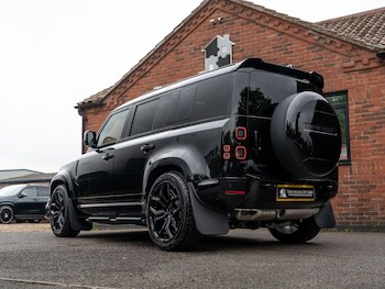 Used Land Rover Defender 110 2026 for sale - 78462143: Photo